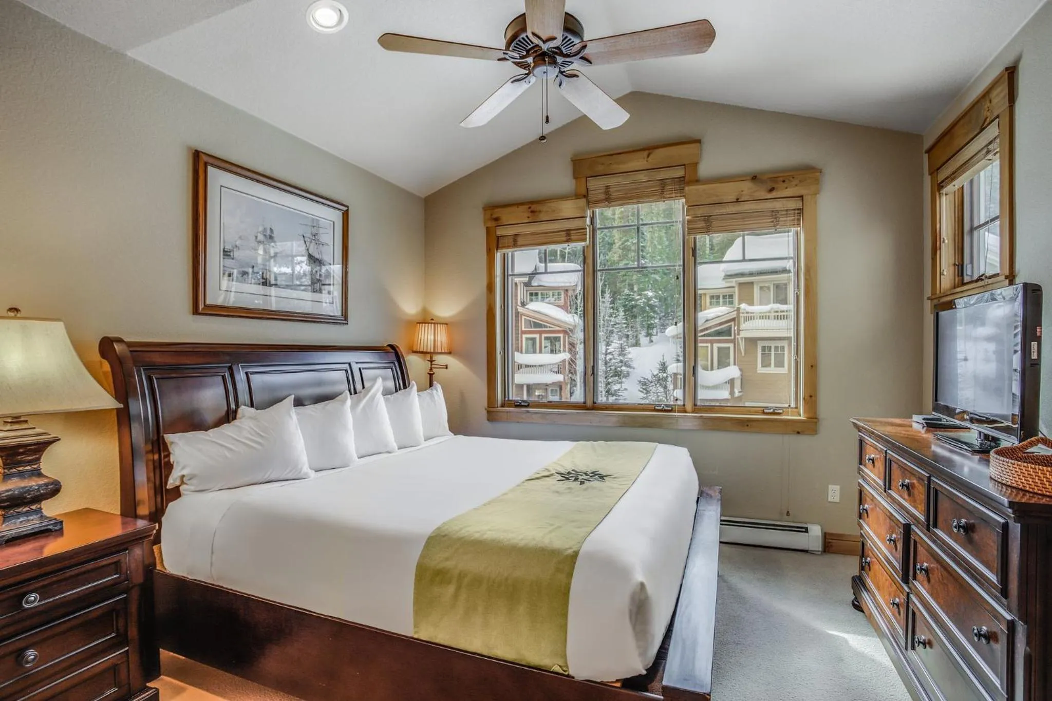 Photo of the whole room, Bed in East Keystone by Keystone Resort
