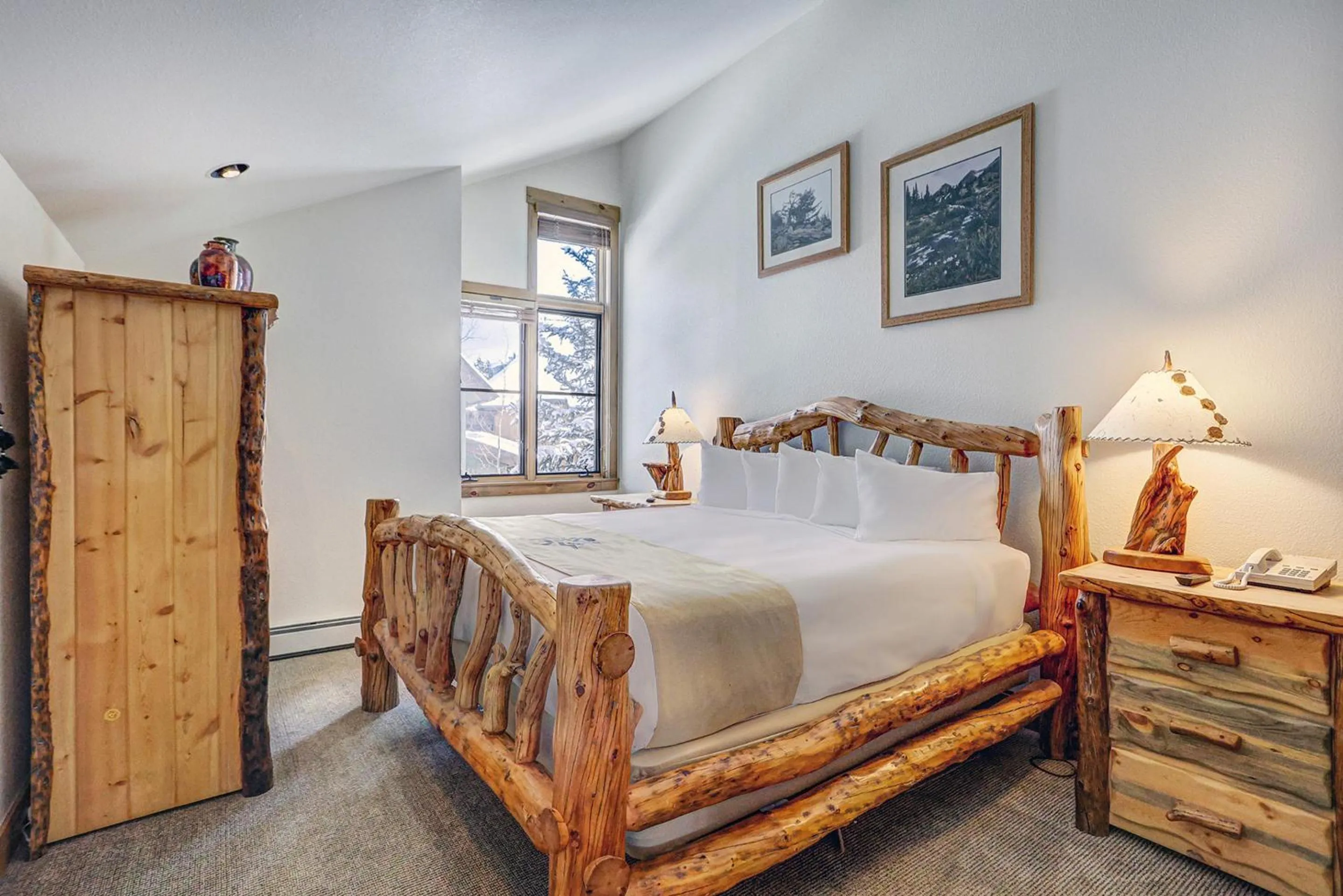 Photo of the whole room, Bed in East Keystone by Keystone Resort