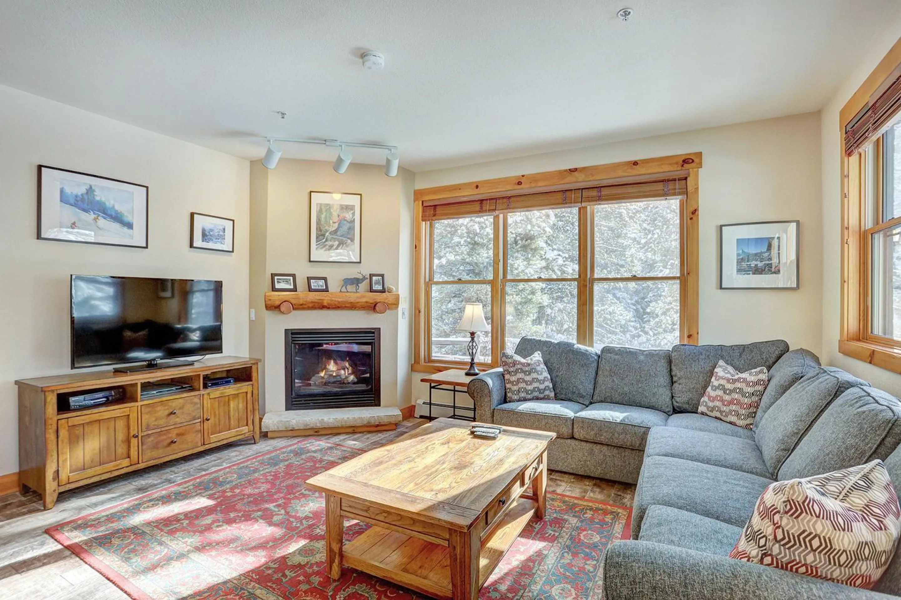 Living room in East Keystone by Keystone Resort