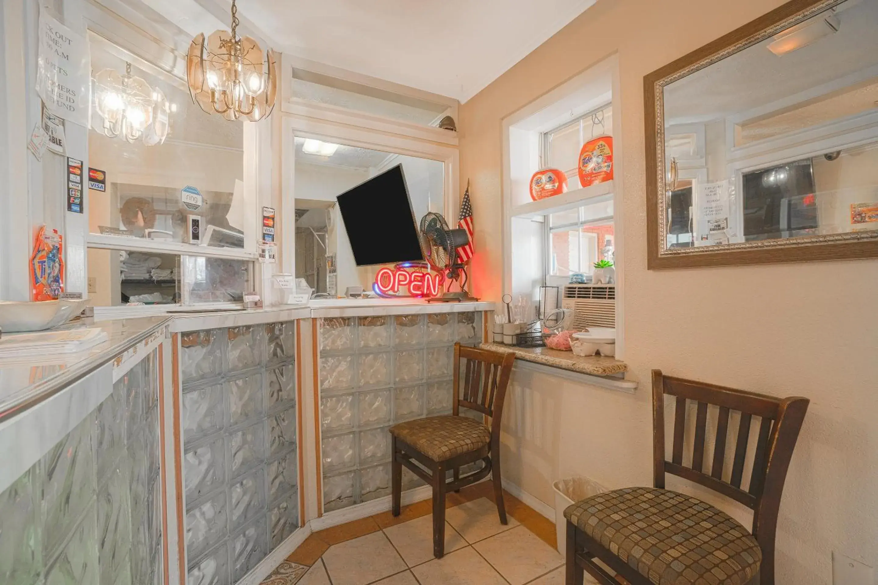 Lobby or reception in Texana Inn Edna By OYO Lobby or reception in Texana Inn Edna By OYO