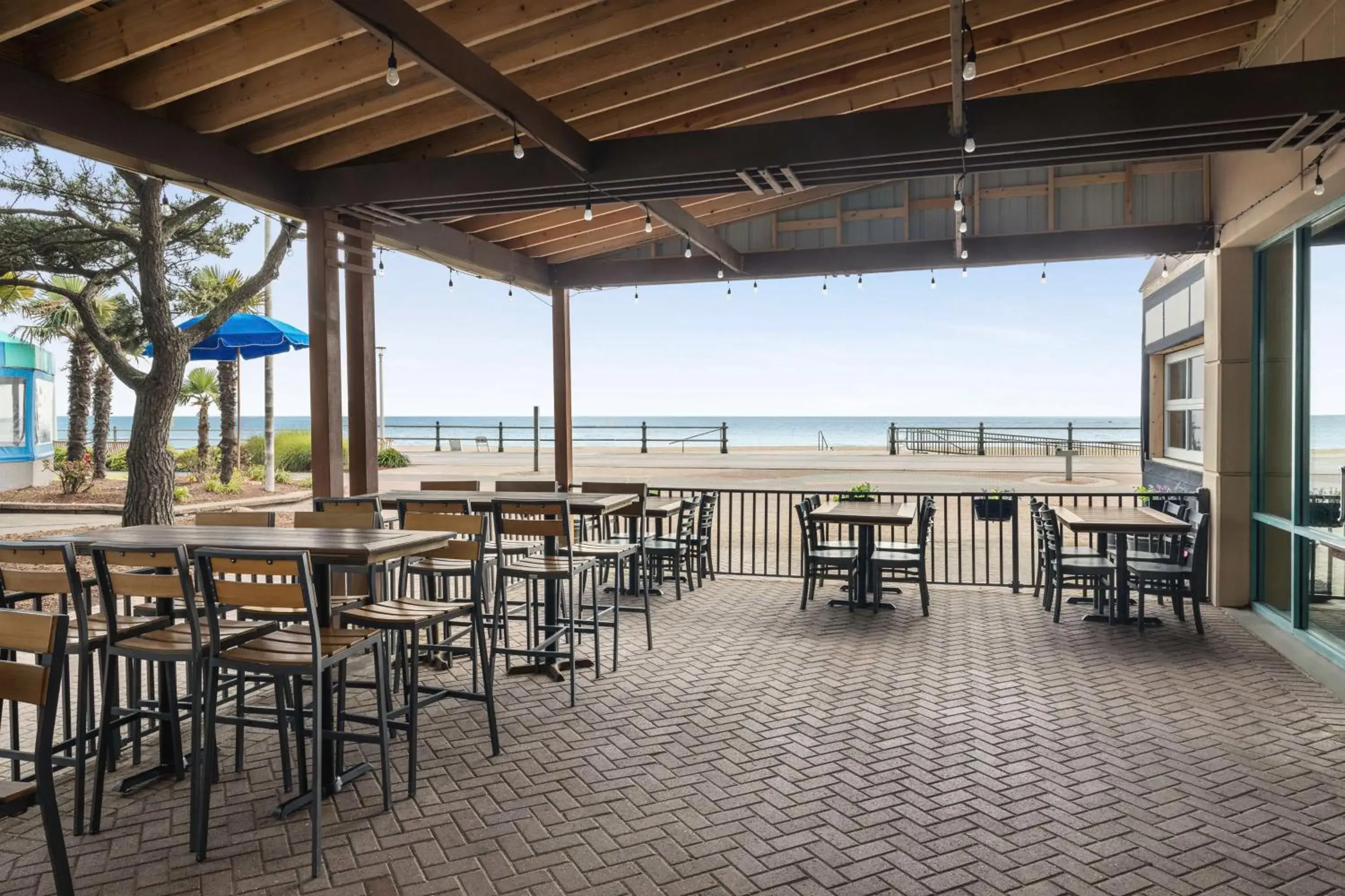 Restaurant/places to eat in Hampton Inn Virginia Beach-Oceanfront South Restaurant/places to eat in Hampton Inn Virginia Beach-Oceanfront South