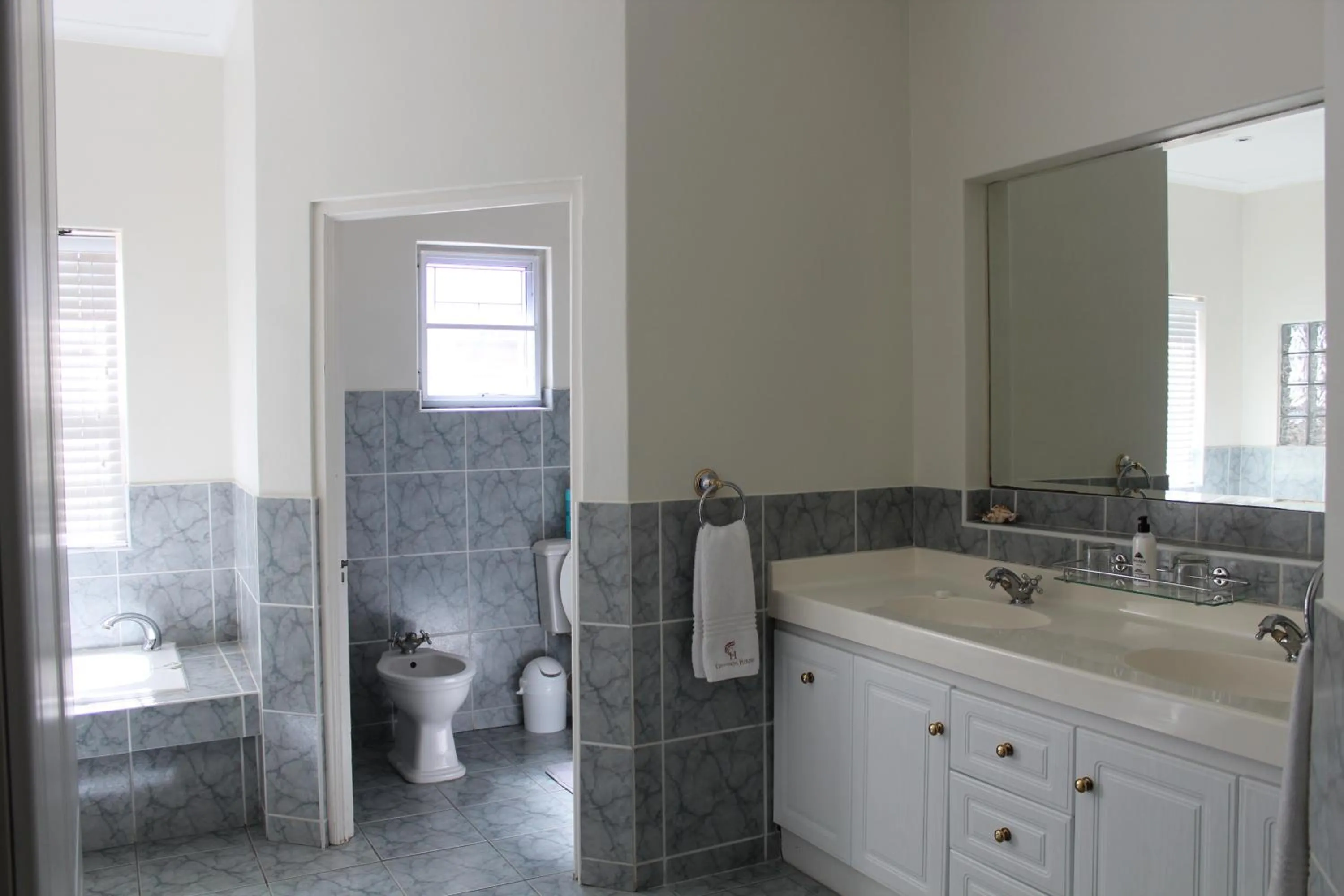 Bathroom in Cinnamon House Bed & Breakfast
