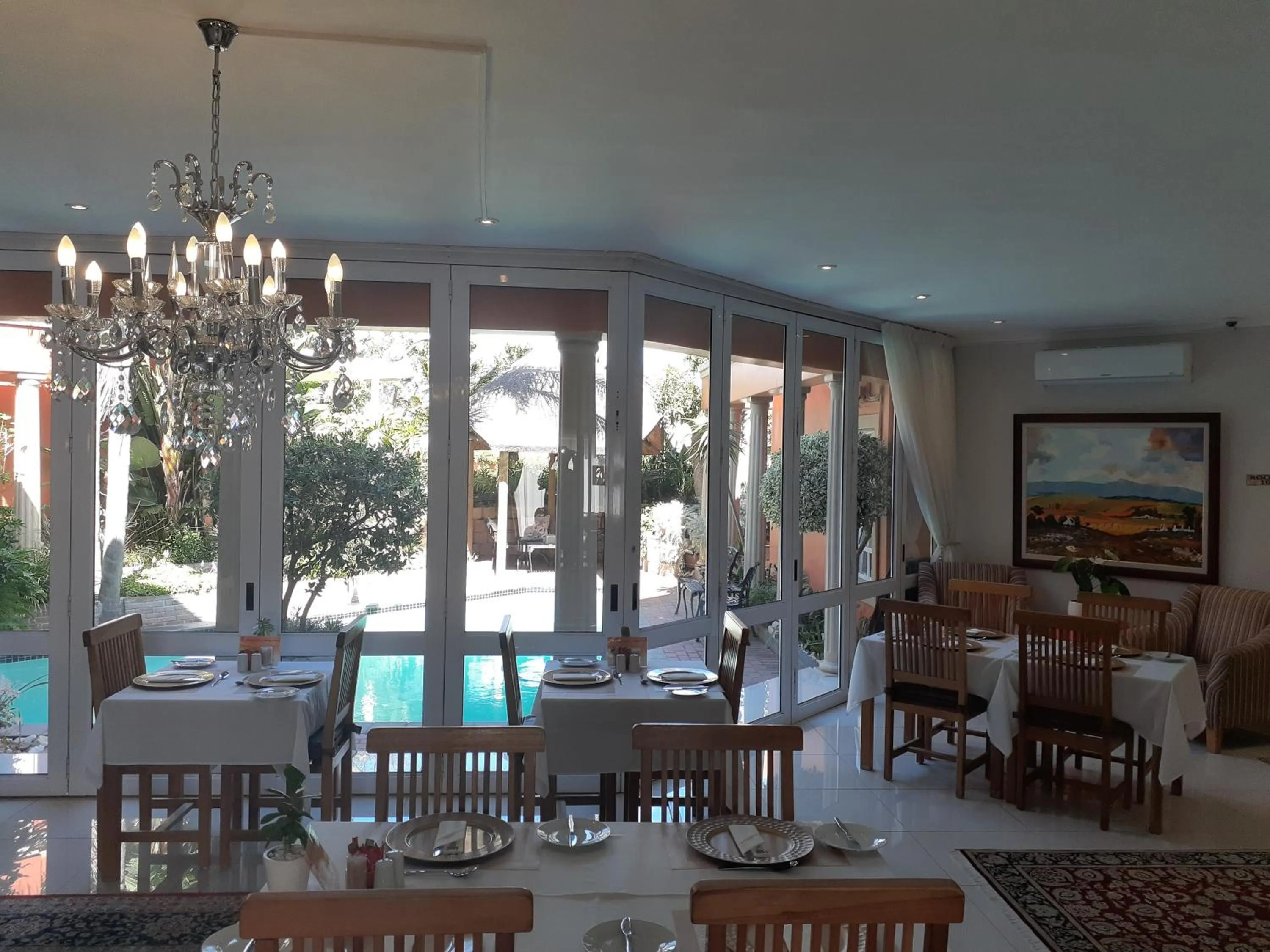 Dining area in Cinnamon House Bed & Breakfast