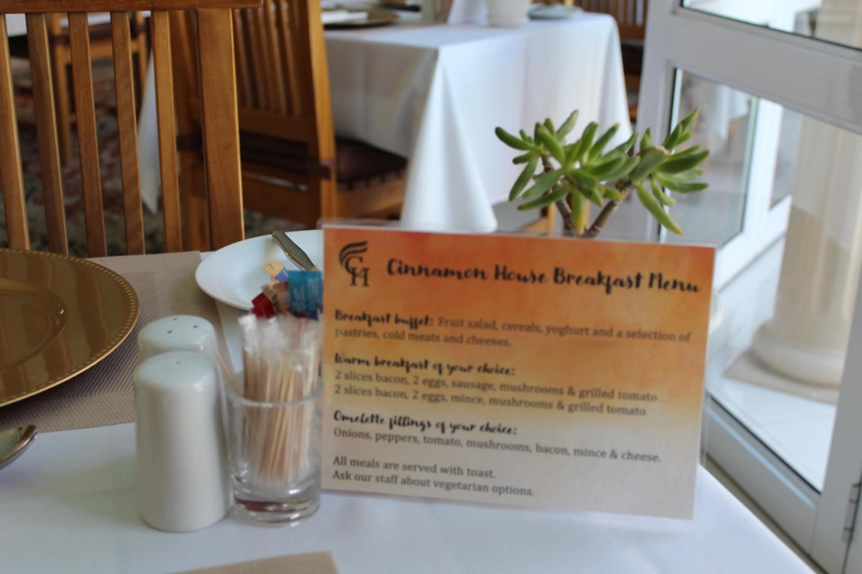 Dining area in Cinnamon House Bed & Breakfast