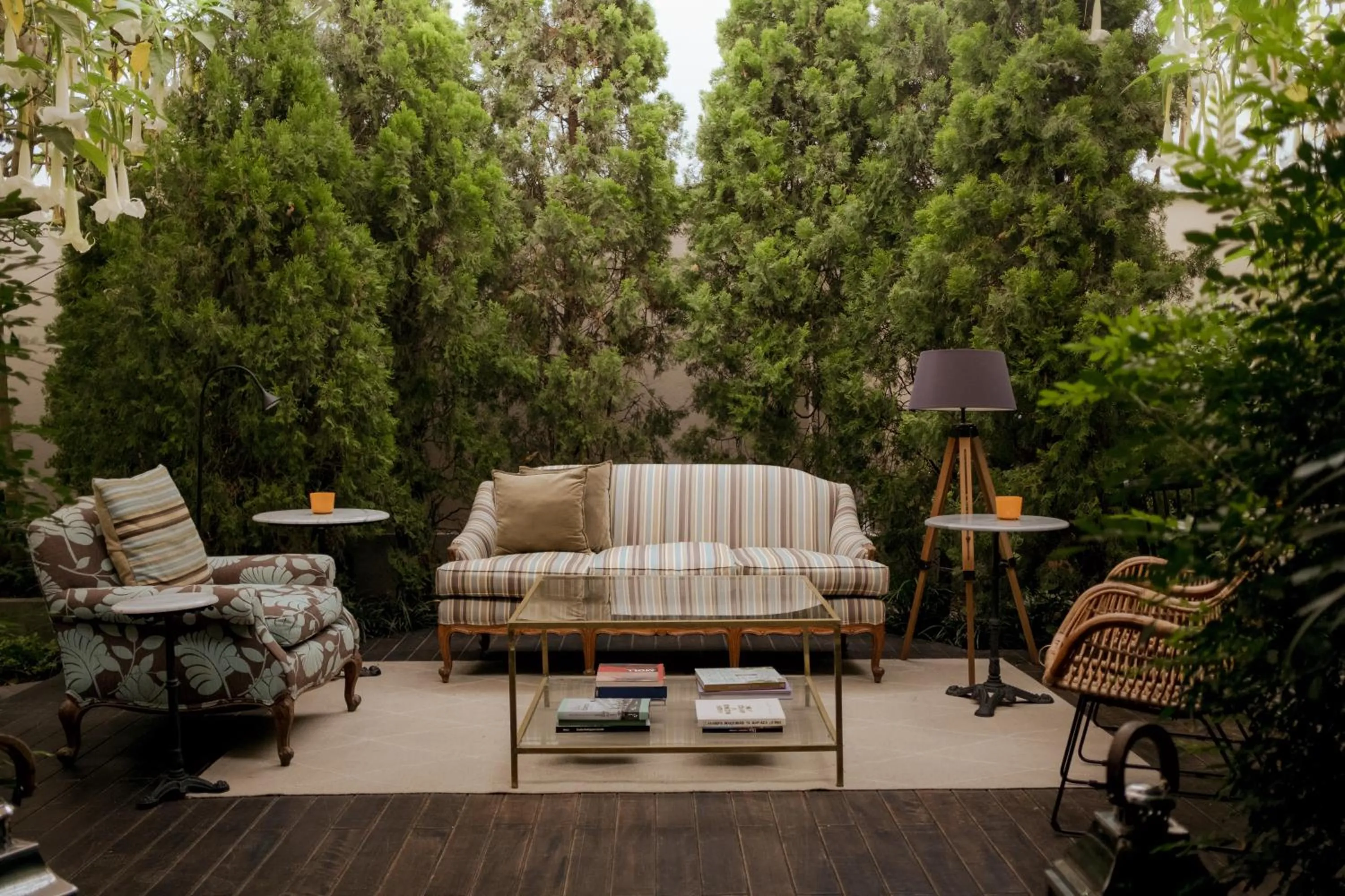 Property building in Atemporal by Andean