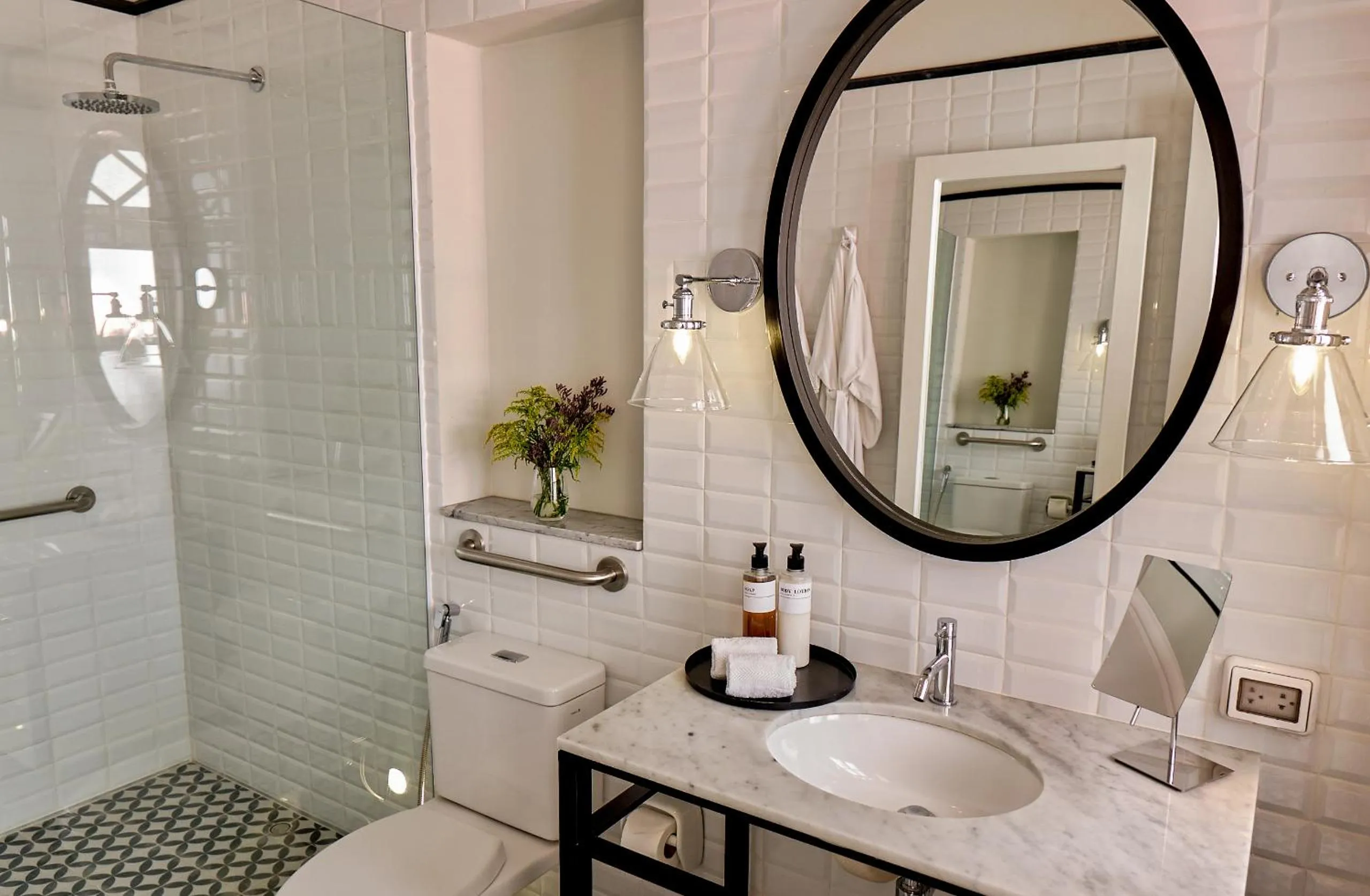 Bathroom in Atemporal by Andean