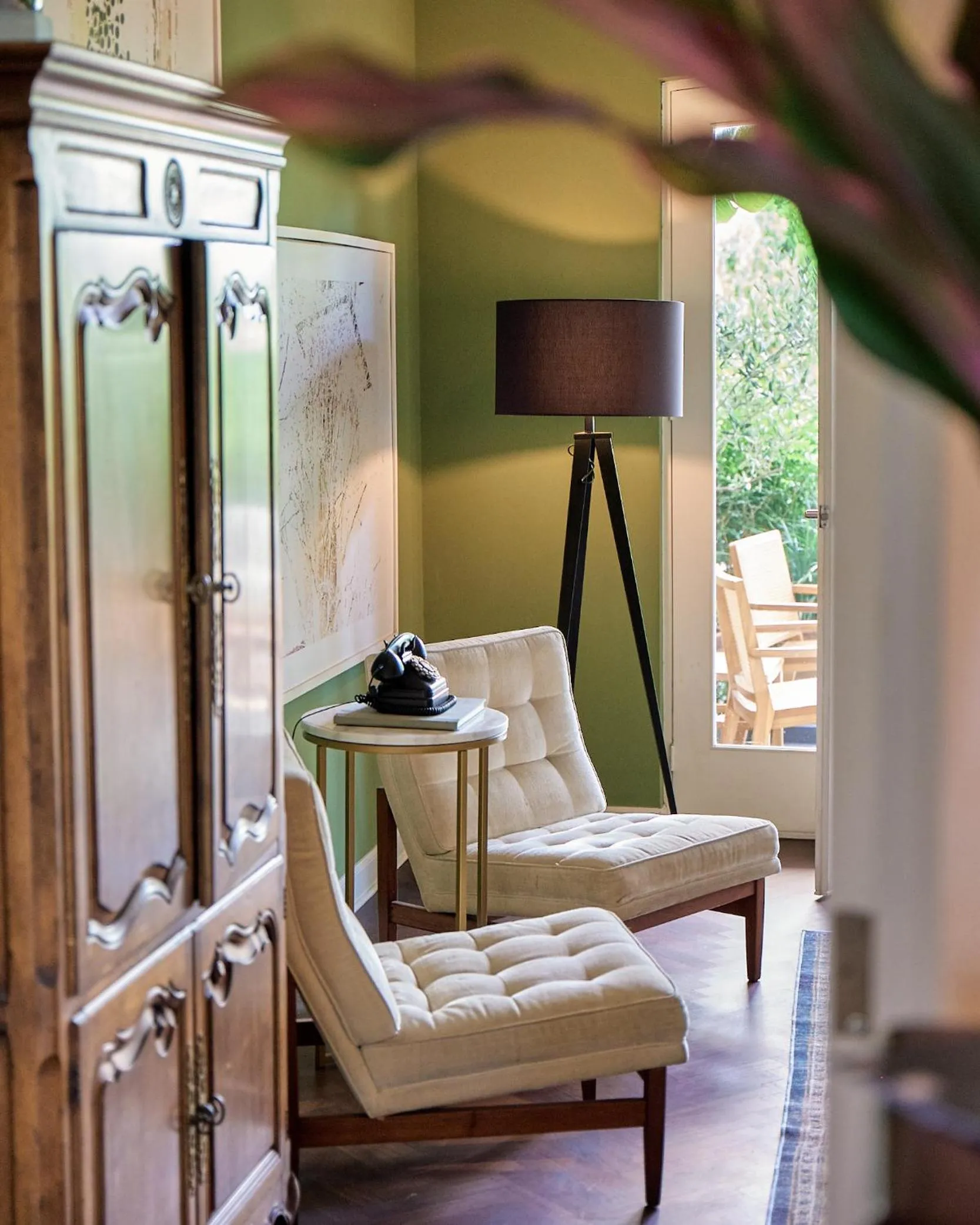 Property building in Atemporal by Andean