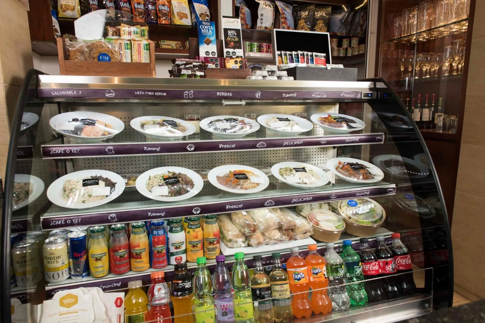 Restaurant/places to eat in Holiday Inn Express Santiago Las Condes by IHG