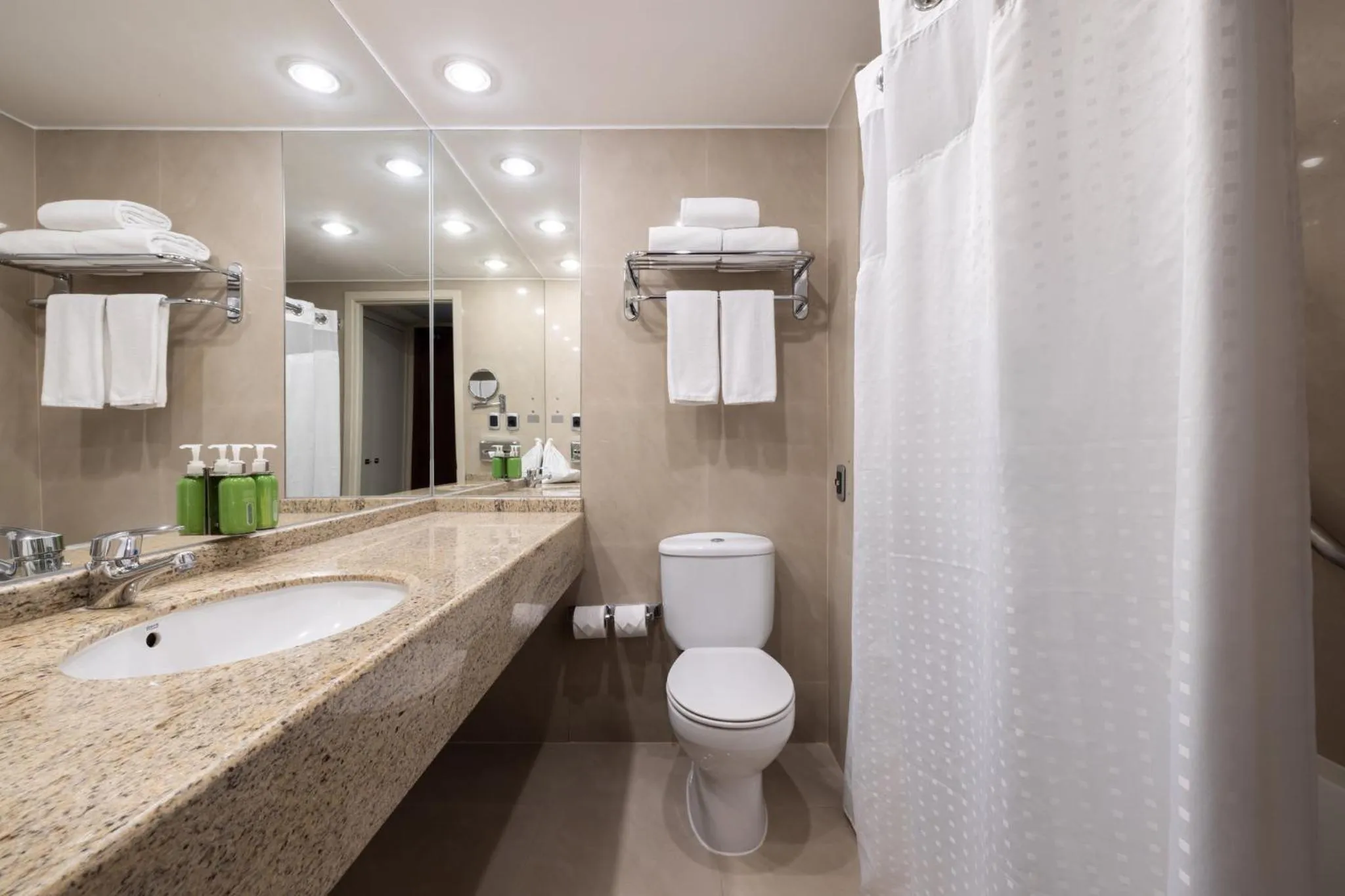 Bathroom in Holiday Inn Express Santiago Las Condes by IHG