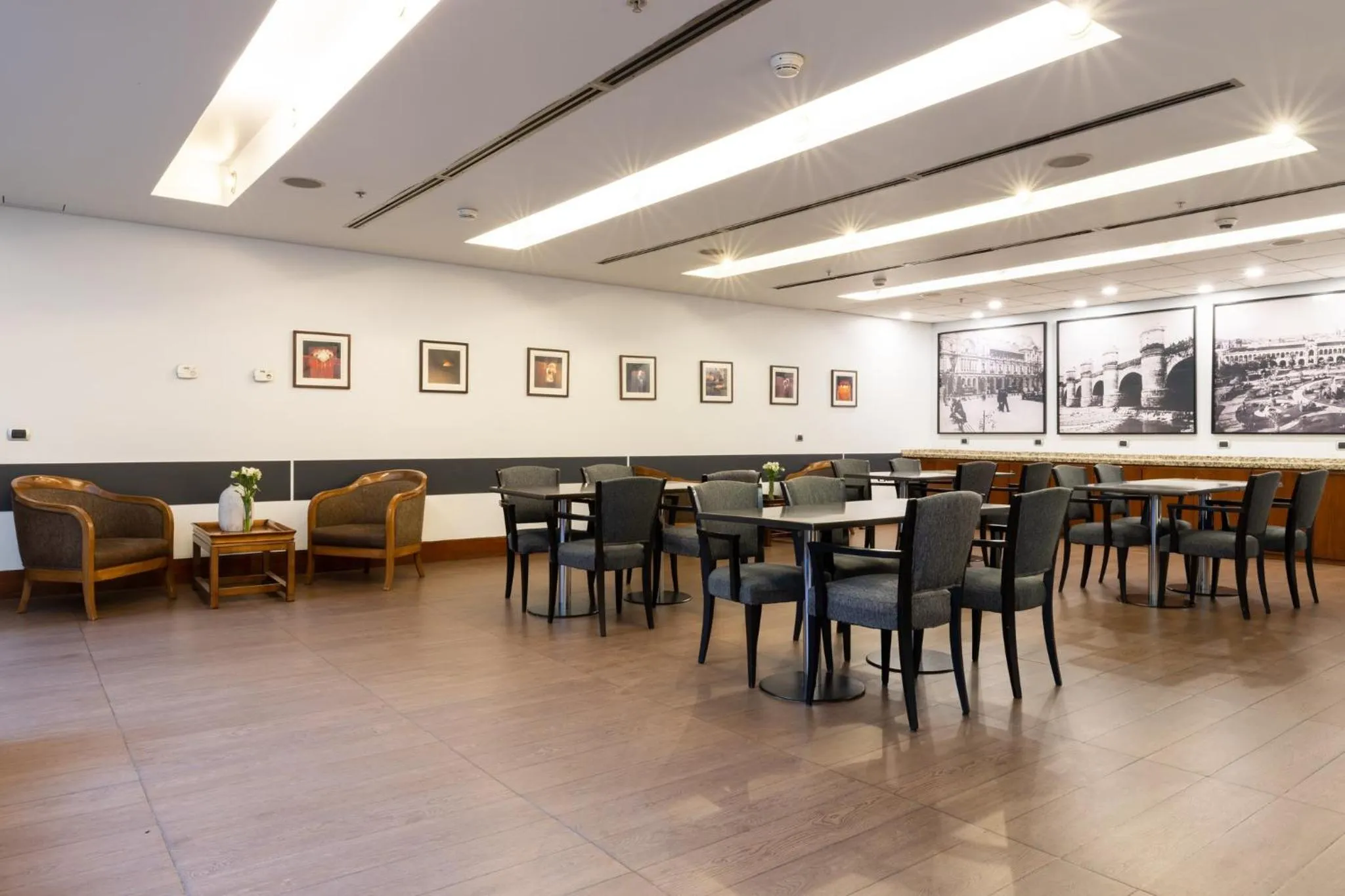 Meeting/conference room in Holiday Inn Express Santiago Las Condes by IHG