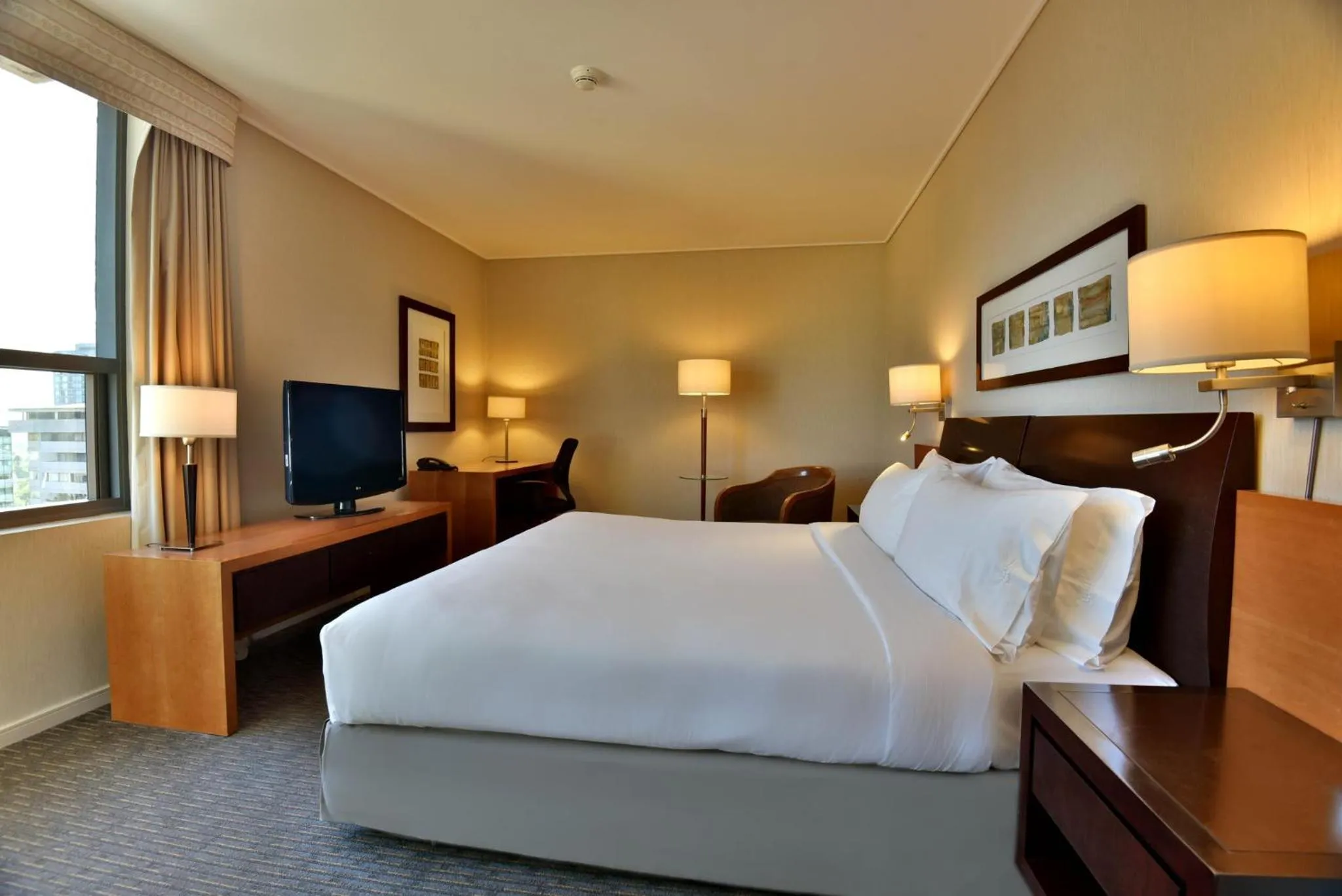 Photo of the whole room, Bed in Holiday Inn Express Santiago Las Condes by IHG