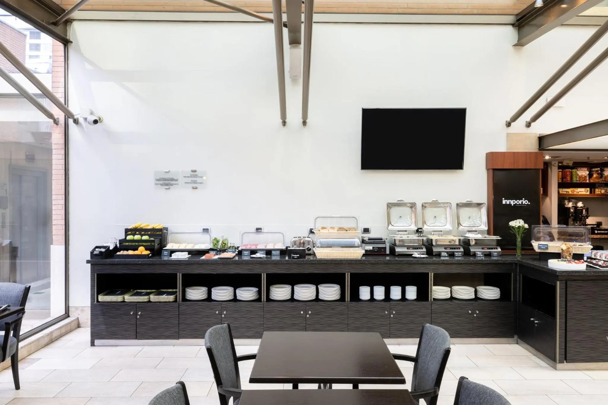 Breakfast in Holiday Inn Express Santiago Las Condes by IHG