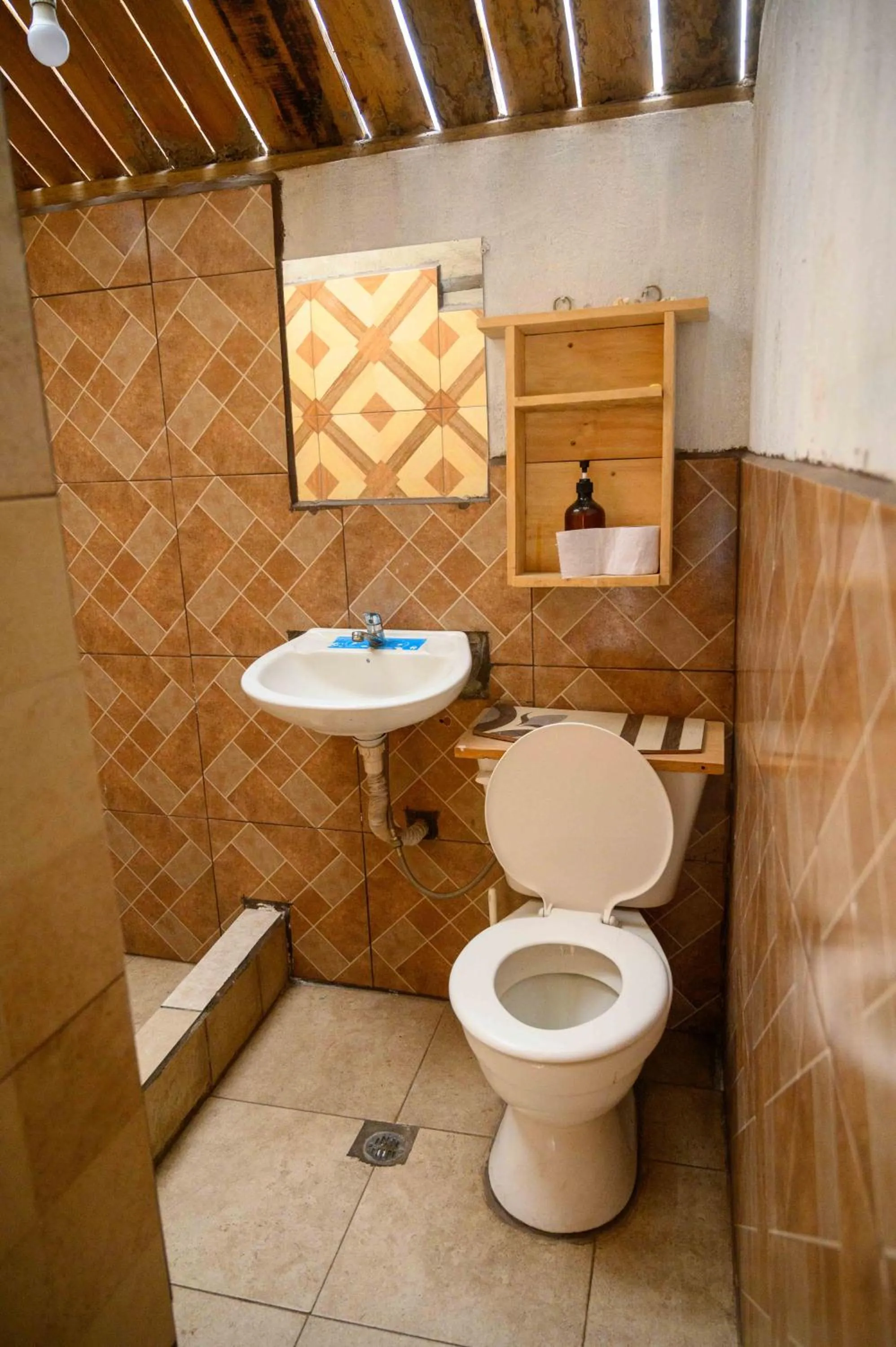 Bathroom in El Tio Hostal