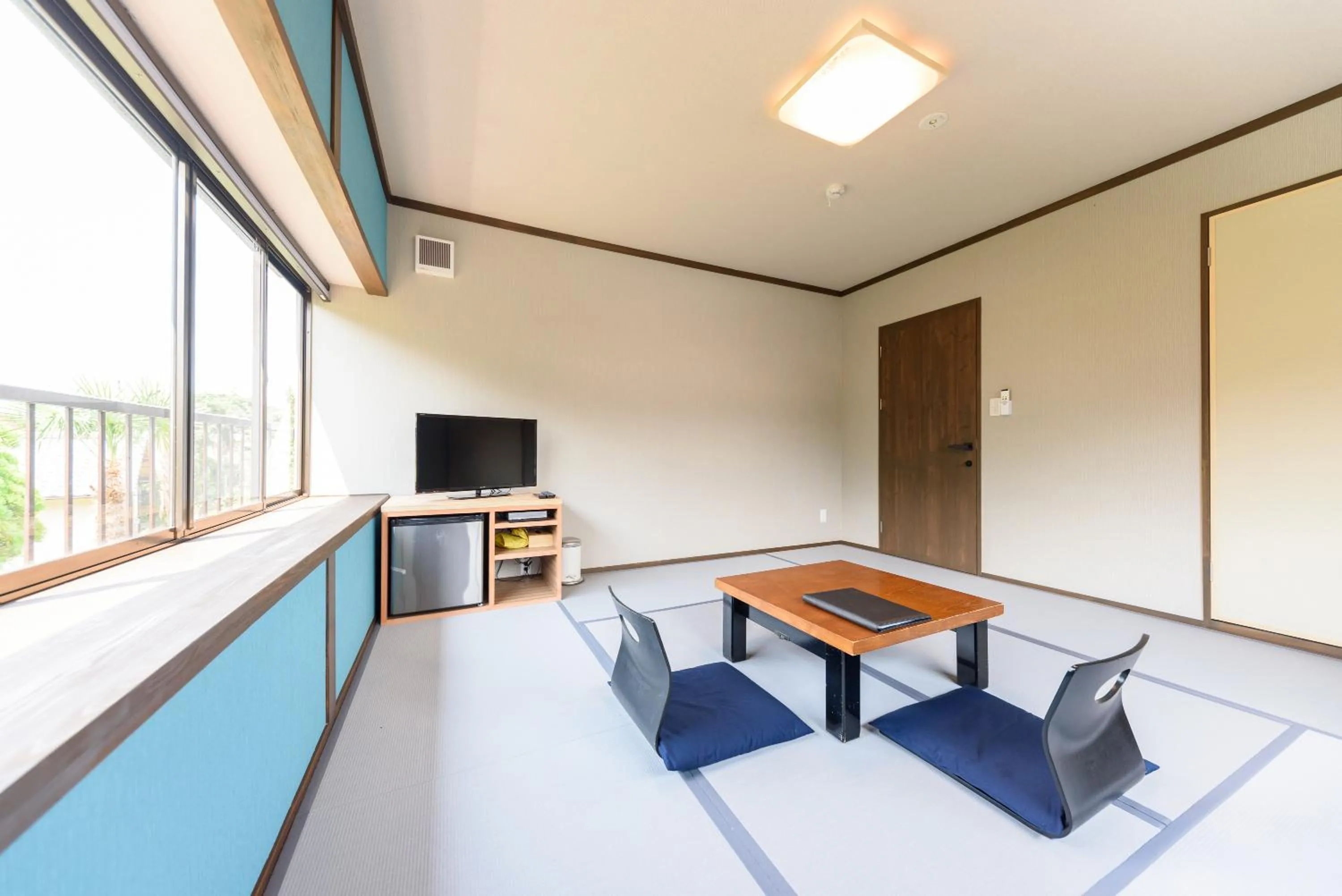 Photo of the whole room in Yufuin Iyotomi