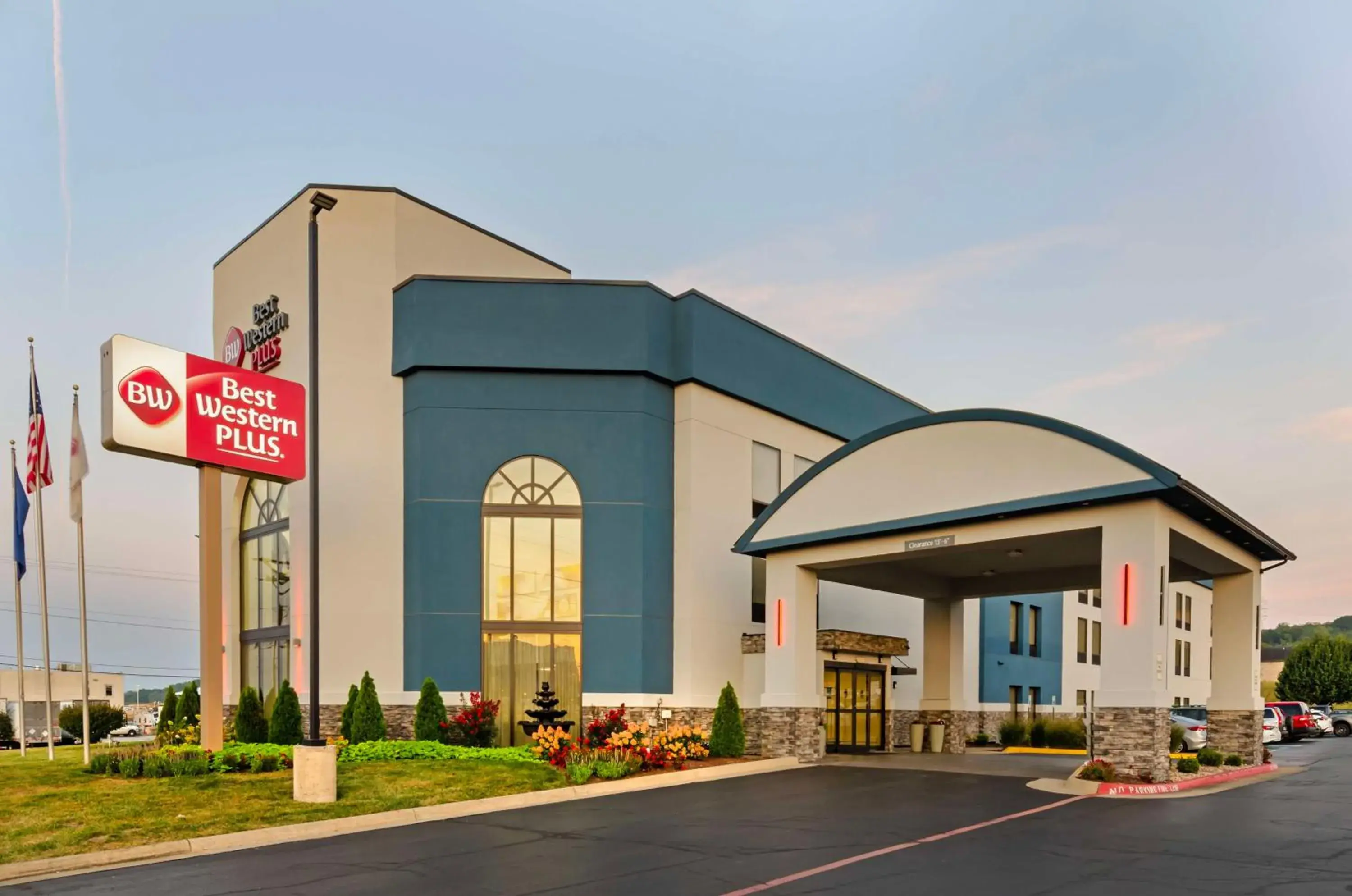 Property building in Best Western Plus Harrisonburg Property building in Best Western Plus Harrisonburg