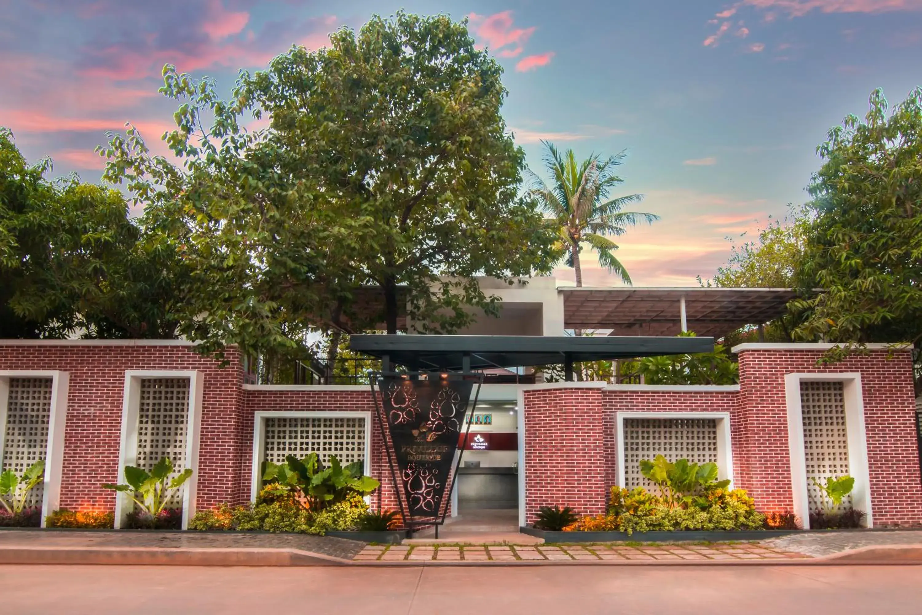 Facade/entrance in The Privilege Boutique Facade/entrance in The Privilege Boutique