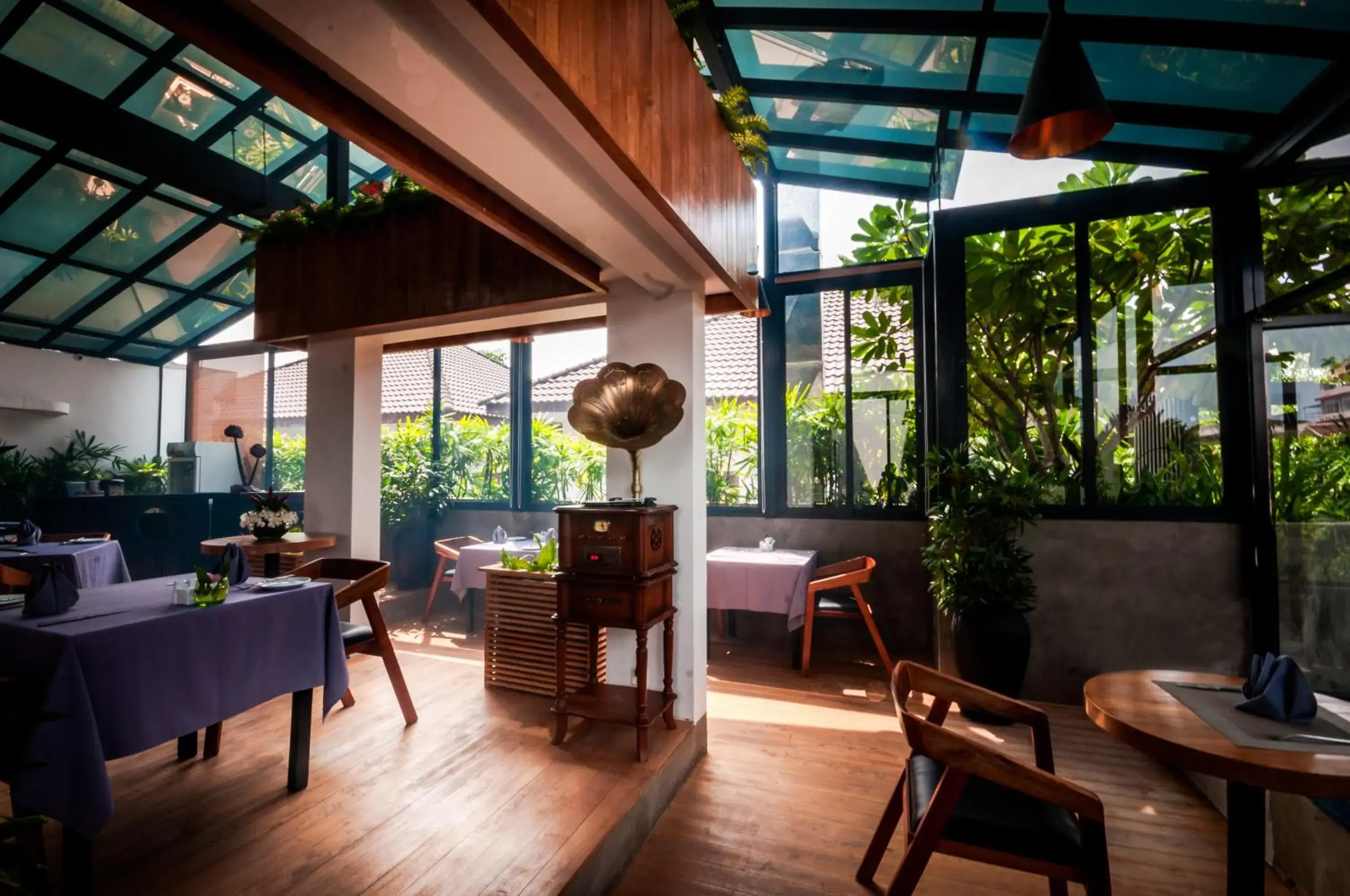 Restaurant/places to eat in The Privilege Boutique Restaurant/places to eat in The Privilege Boutique