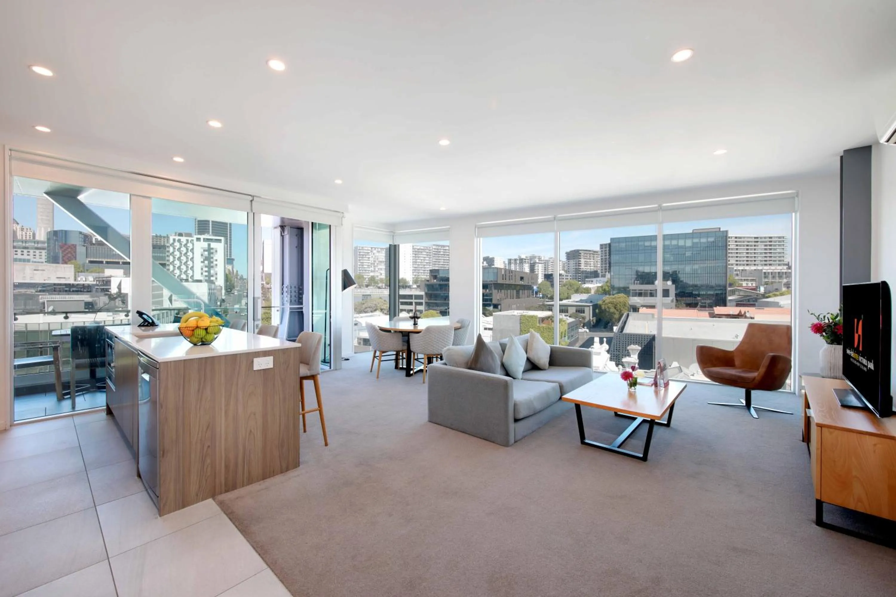 TV and multimedia in Swiss-Belsuites Victoria Park Auckland