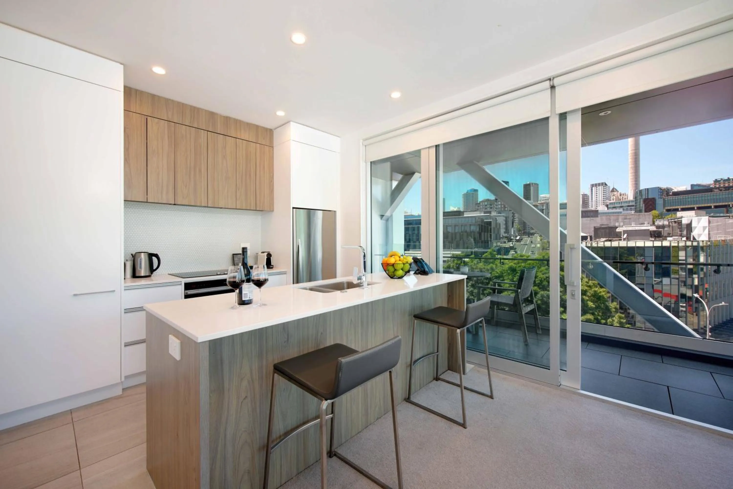 Kitchen or kitchenette in Swiss-Belsuites Victoria Park Auckland