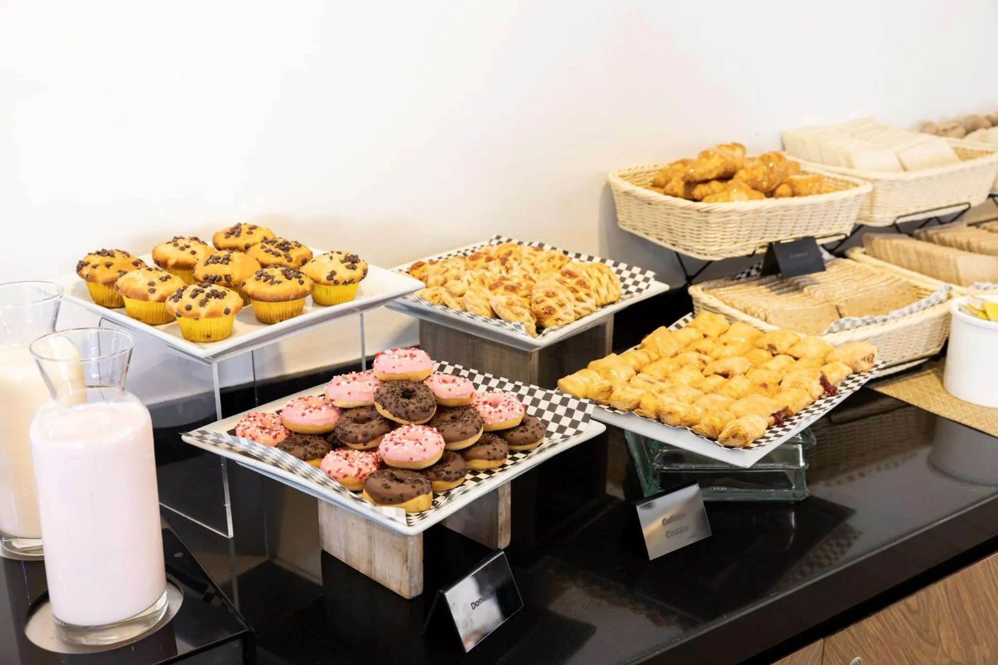 Breakfast in Holiday Inn Santiago - Airport Terminal by IHG