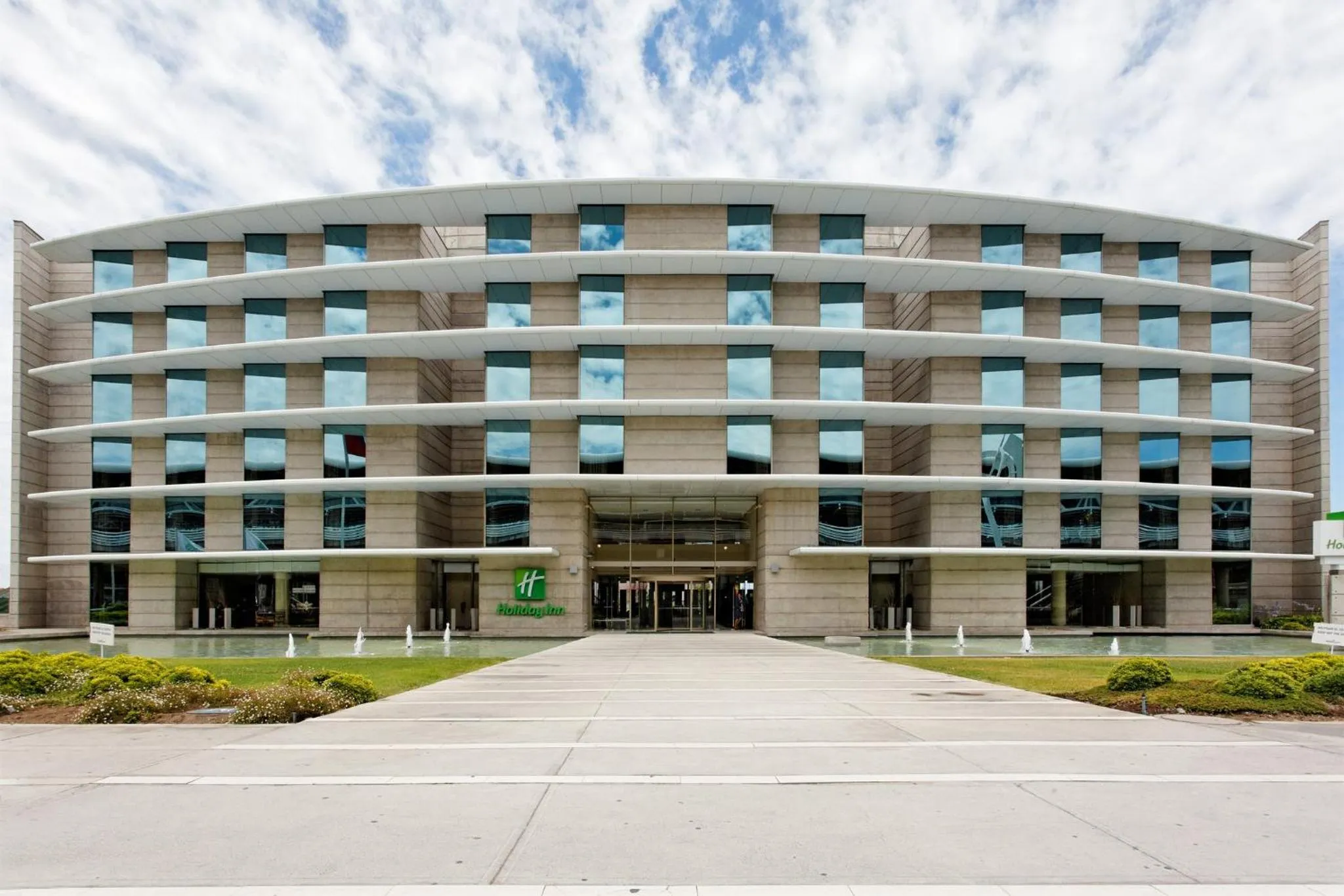 Property building in Holiday Inn Santiago - Airport Terminal by IHG