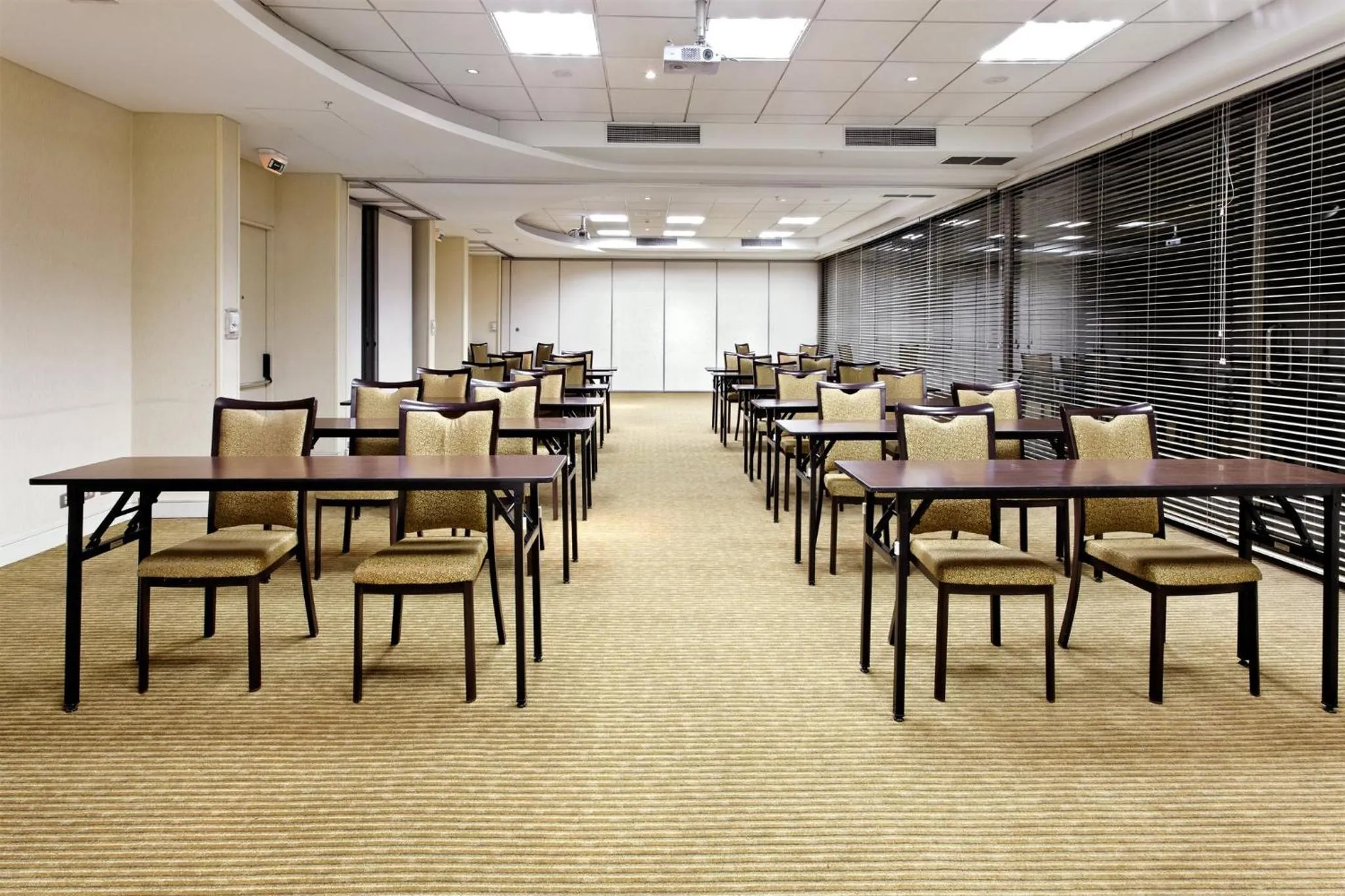 Meeting/conference room in Holiday Inn Santiago - Airport Terminal by IHG