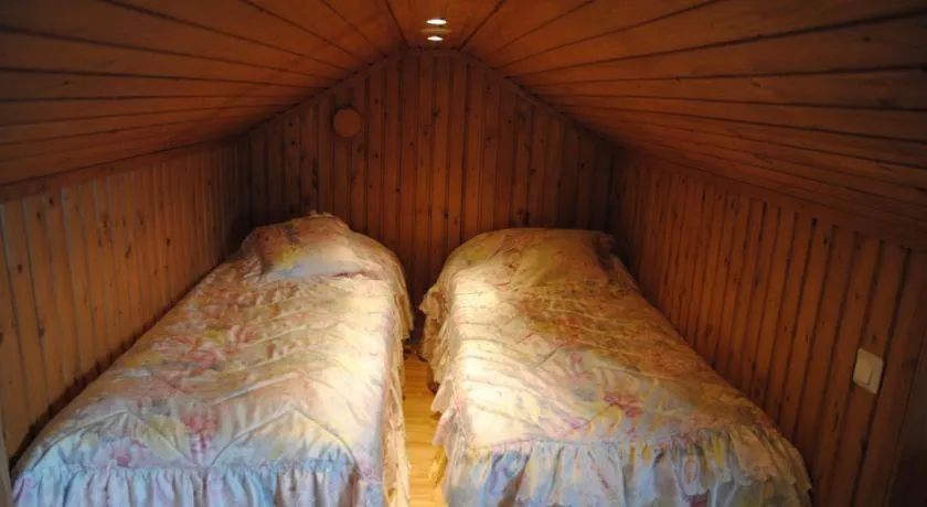 Bed in Sininen Talo