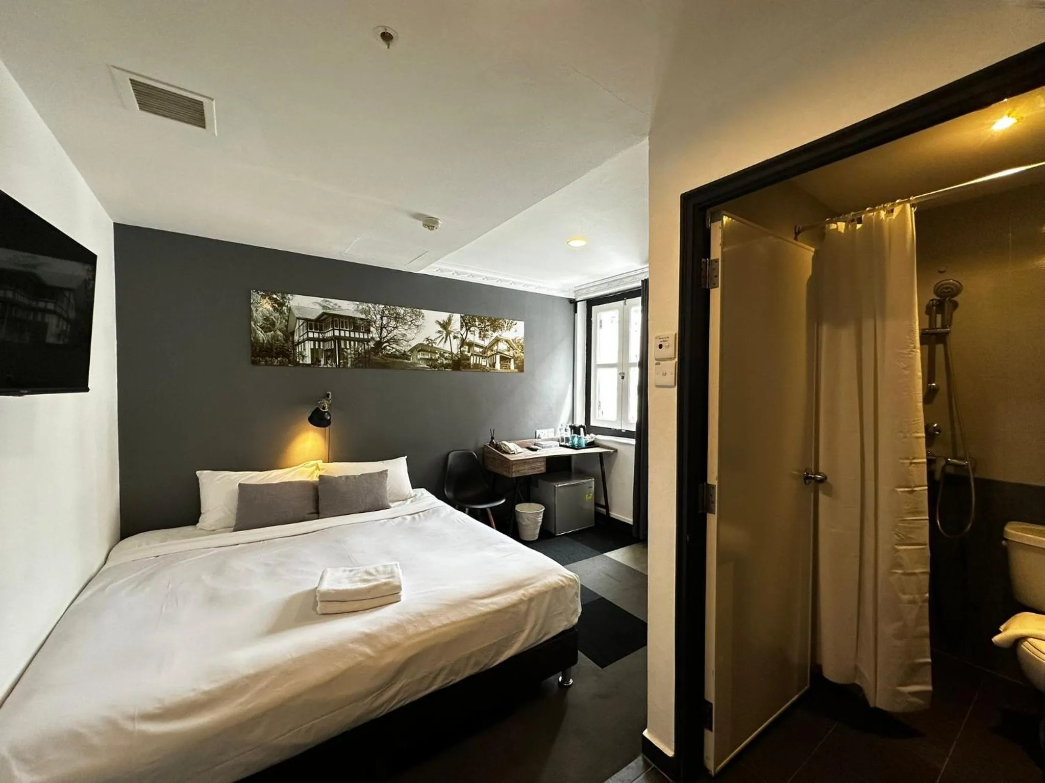 Bed in Check-Inn at Little India