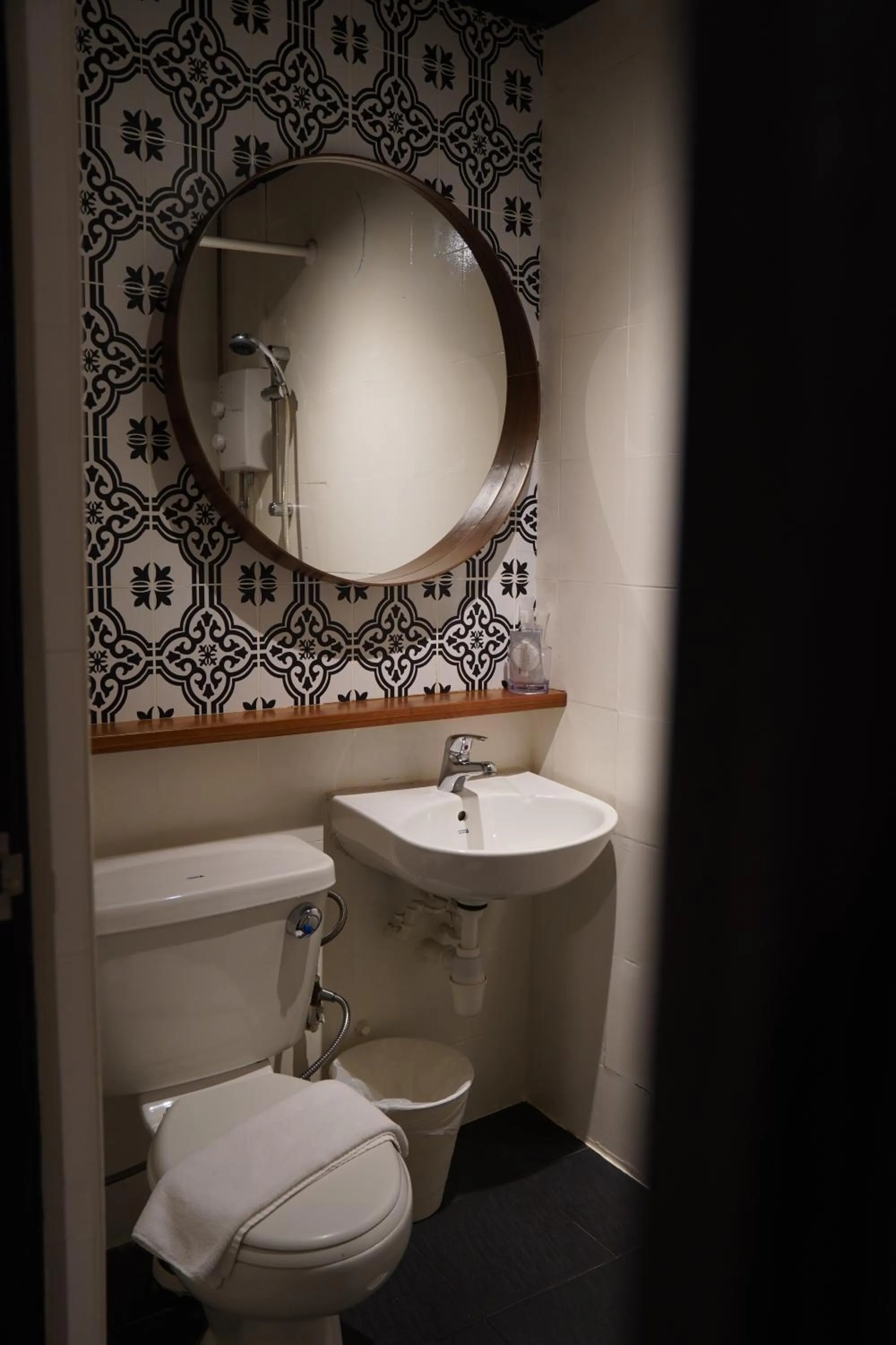 Bathroom in Check-Inn at Little India