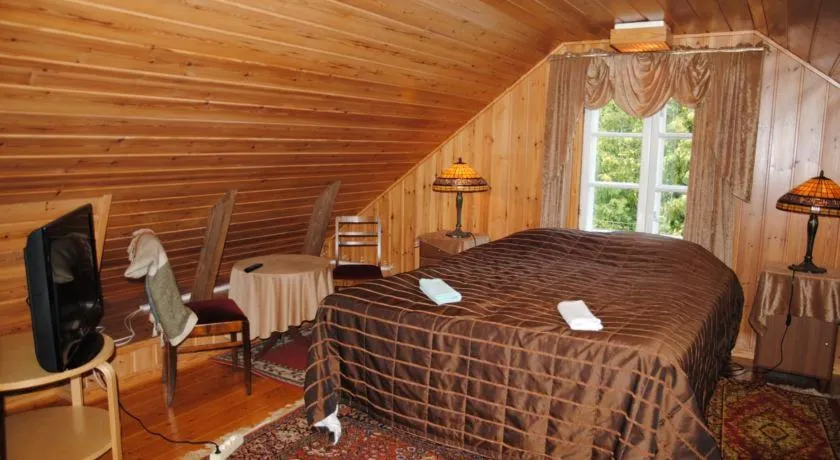 Standard Double Room in Hotelli Luostarin Puutarha