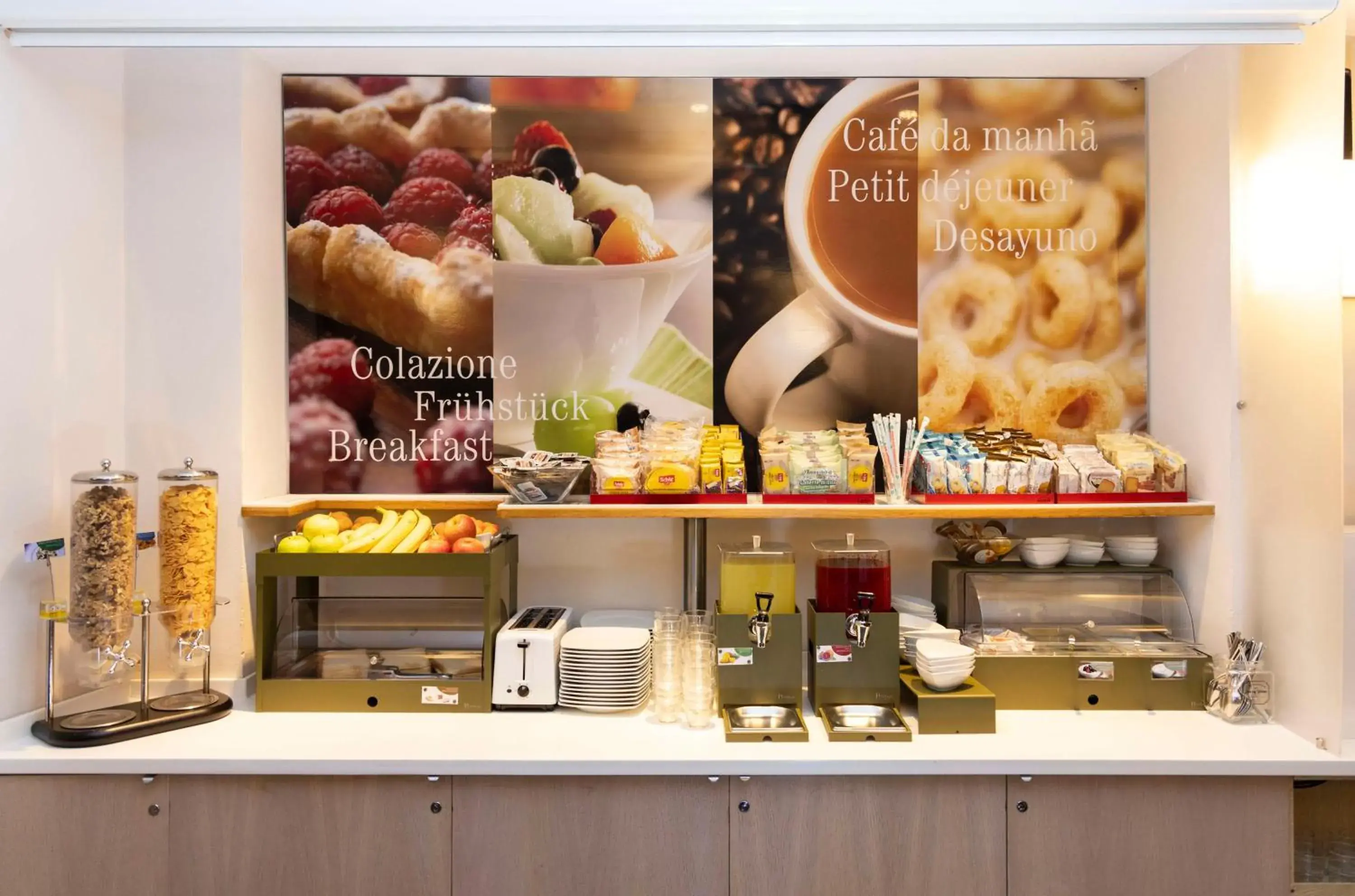 Breakfast in Best Western Porto Antico Breakfast in Best Western Porto Antico