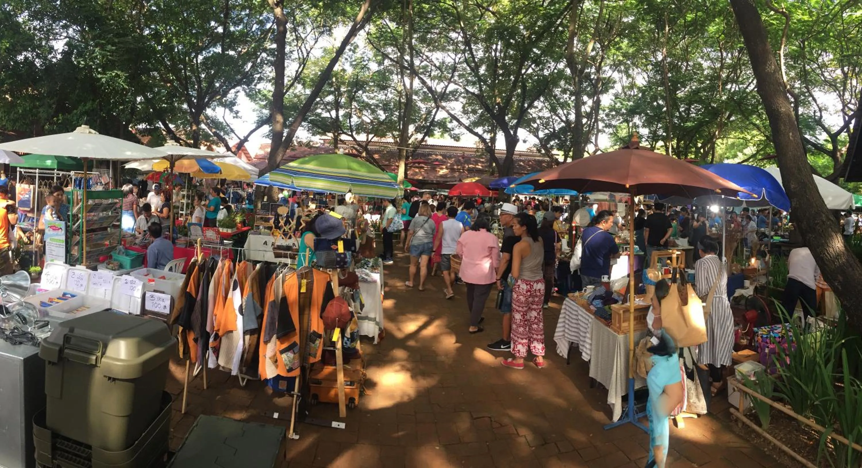 Day in Chiangmai HomeTeL