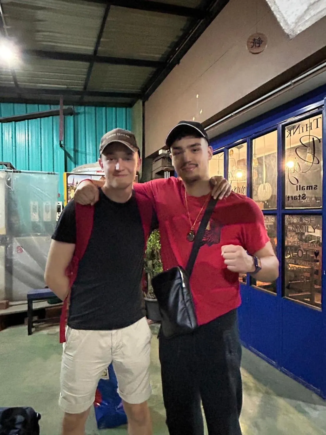 Property building in Chiangmai HomeTeL