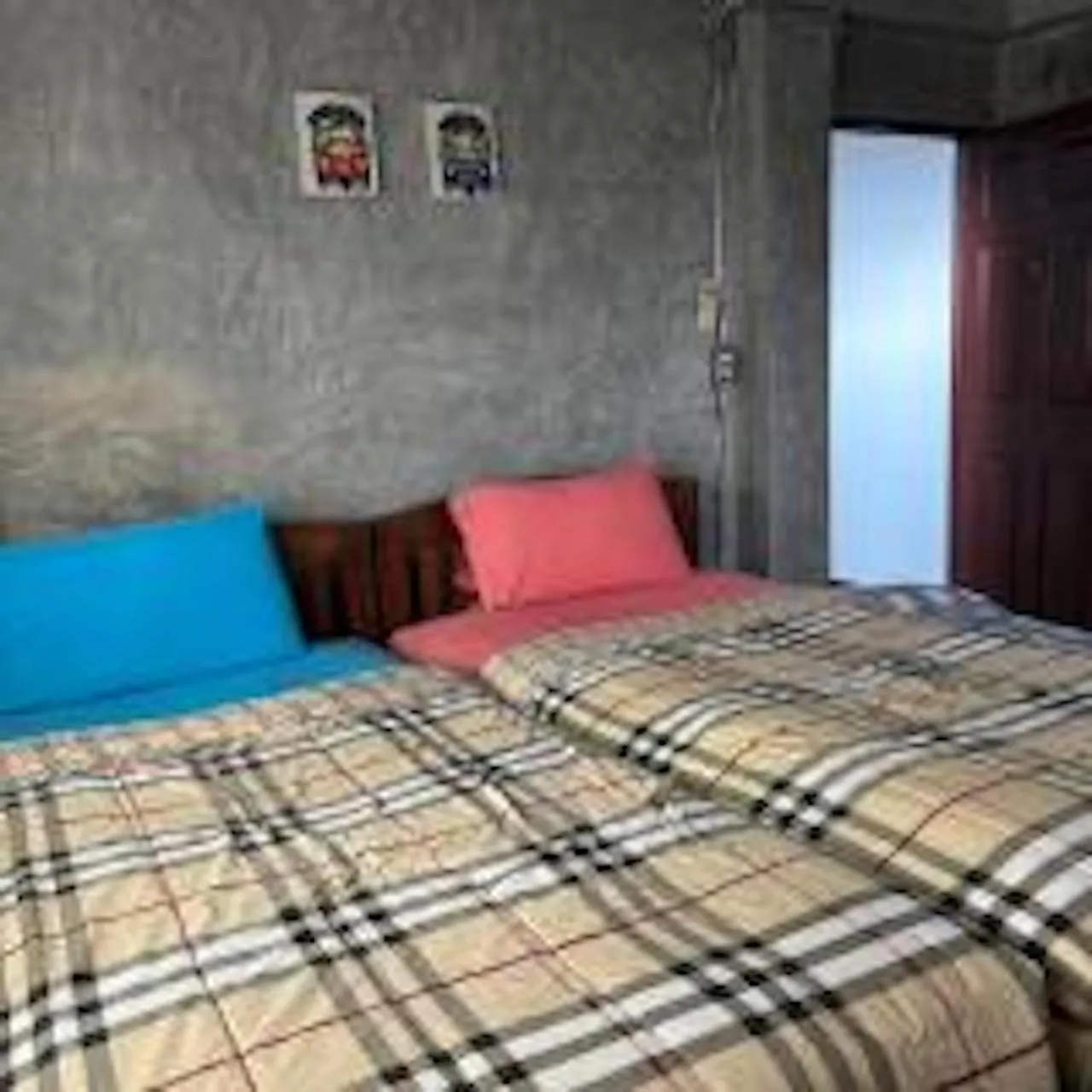 Photo of the whole room, Bed in Chiangmai HomeTeL