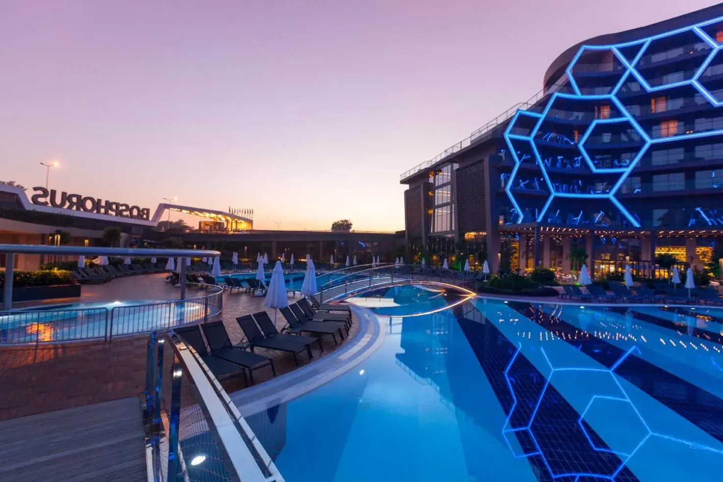 , Swimming Pool in Bosphorus Sorgun Hotel