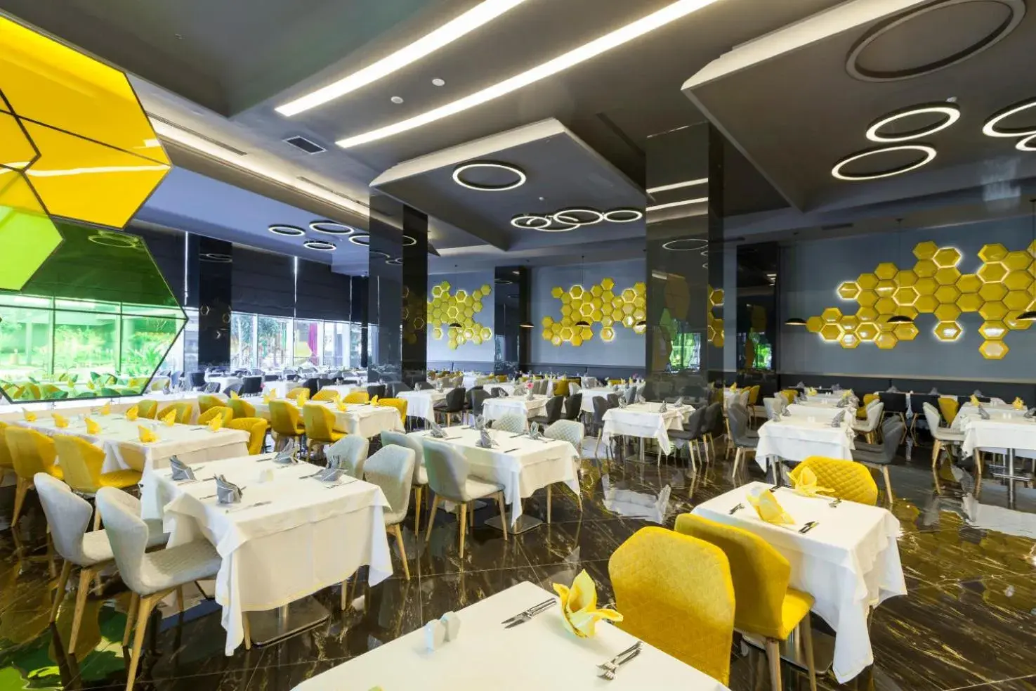Restaurant/Places to Eat in Bosphorus Sorgun Hotel