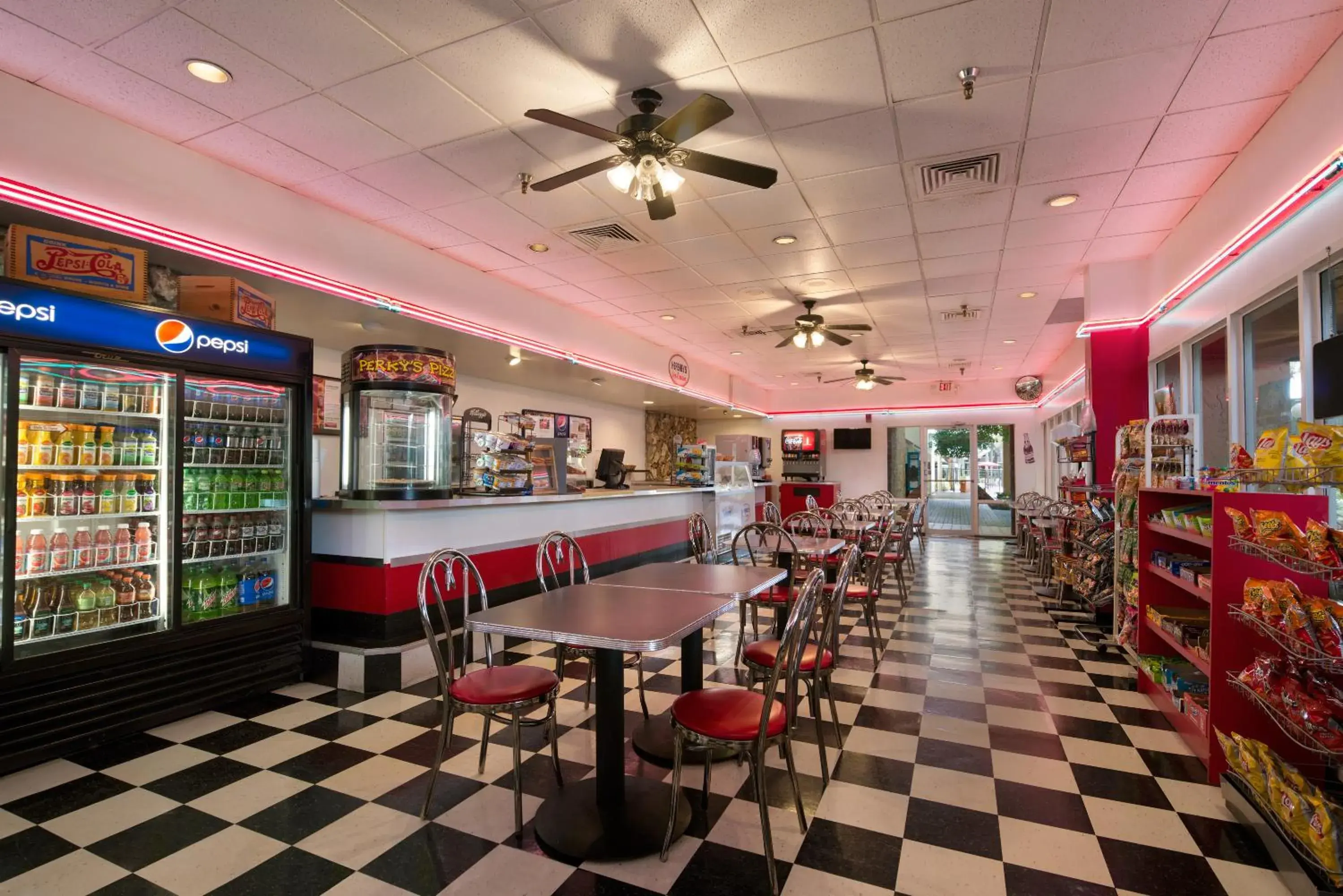 Restaurant/places to eat in Ramada by Wyndham Kissimmee Gateway - Free Theme Park Shuttle Restaurant/places to eat in Ramada by Wyndham Kissimmee Gateway - Free Theme Park Shuttle