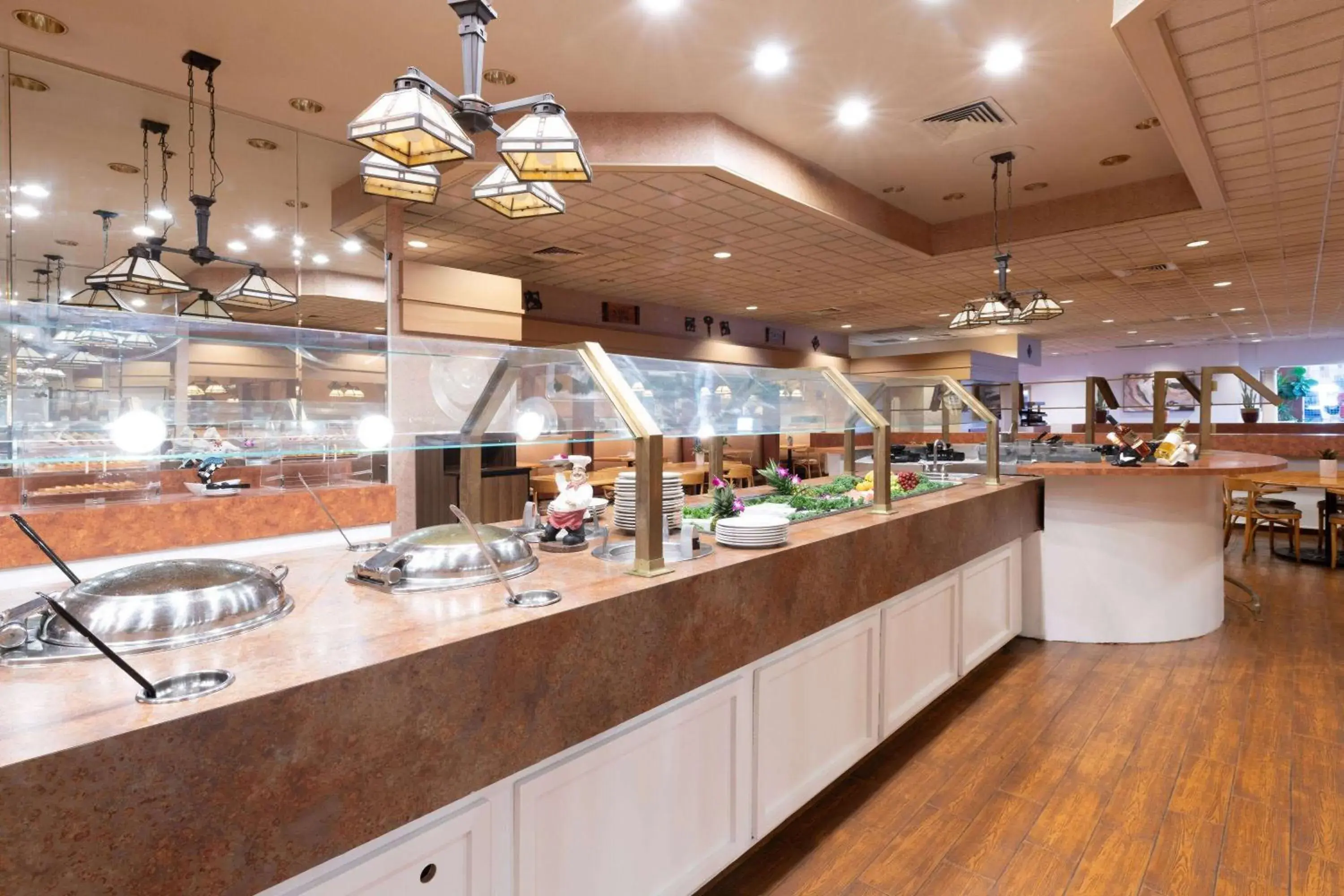 Breakfast in Ramada by Wyndham Kissimmee Gateway - Free Theme Park Shuttle Breakfast in Ramada by Wyndham Kissimmee Gateway - Free Theme Park Shuttle