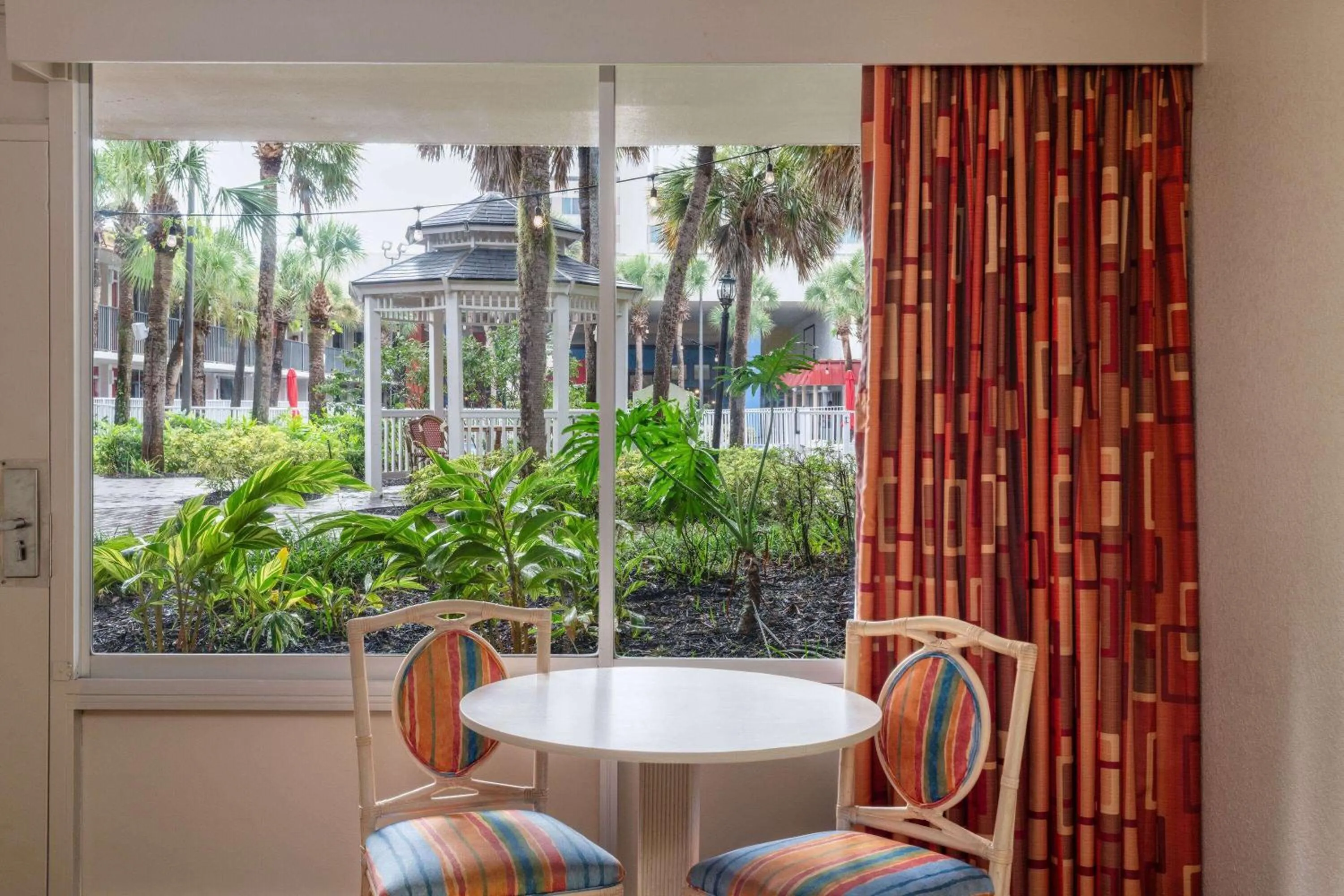 Other in Ramada by Wyndham Kissimmee Gateway - Free Theme Park Shuttle
