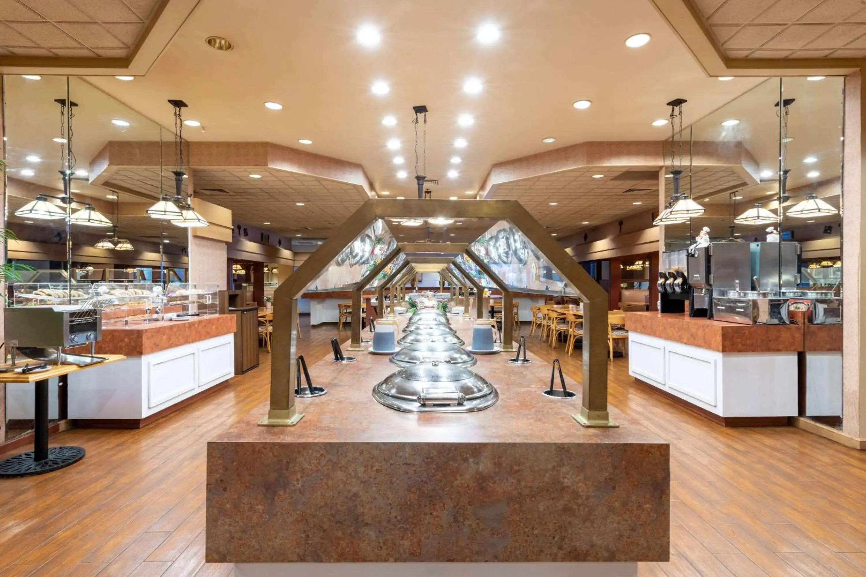 Breakfast in Ramada by Wyndham Kissimmee Gateway - Free Theme Park Shuttle Breakfast in Ramada by Wyndham Kissimmee Gateway - Free Theme Park Shuttle