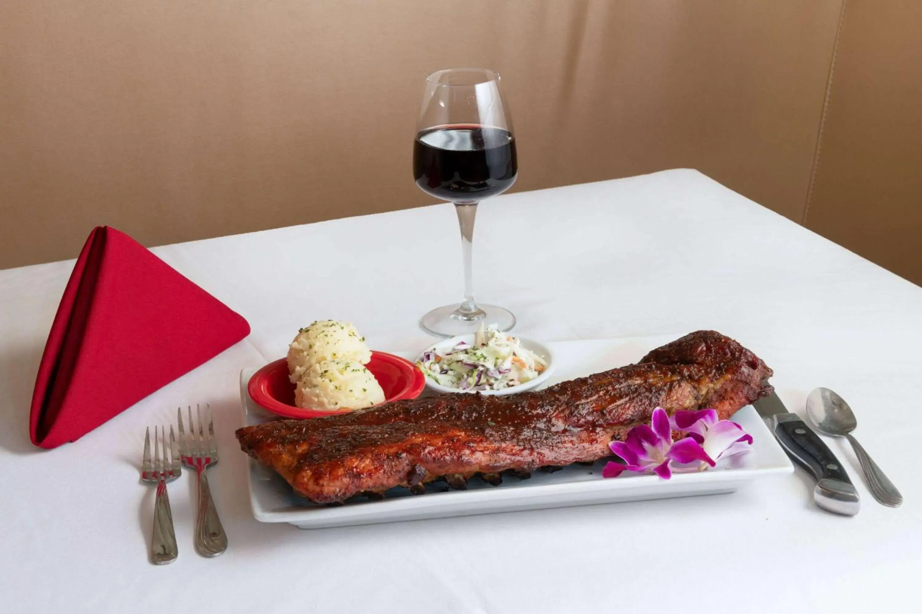 Restaurant/places to eat in Ramada by Wyndham Kissimmee Gateway - Free Theme Park Shuttle Restaurant/places to eat in Ramada by Wyndham Kissimmee Gateway - Free Theme Park Shuttle