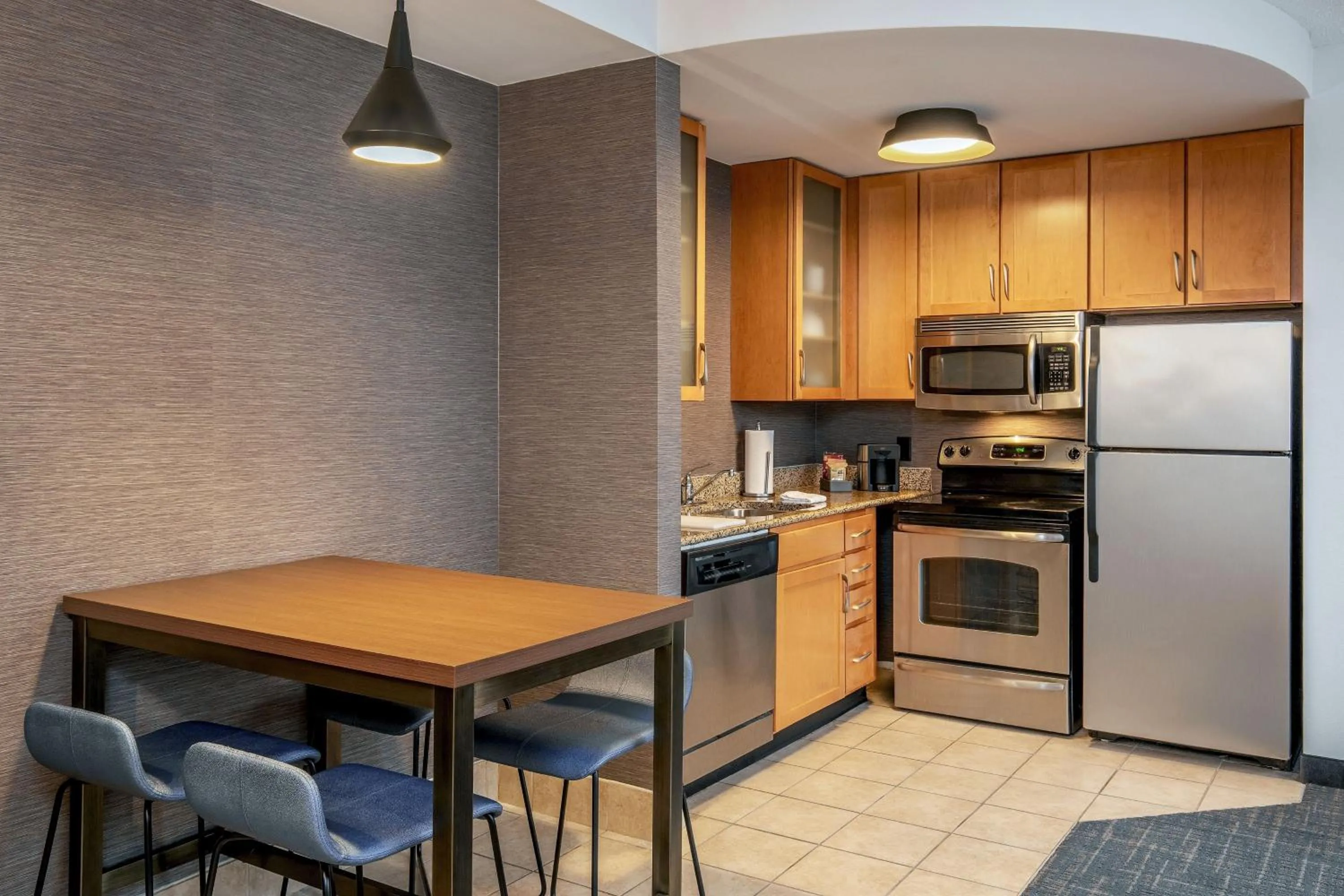 Kitchen or kitchenette in Residence Inn by Marriott Birmingham Downtown UAB