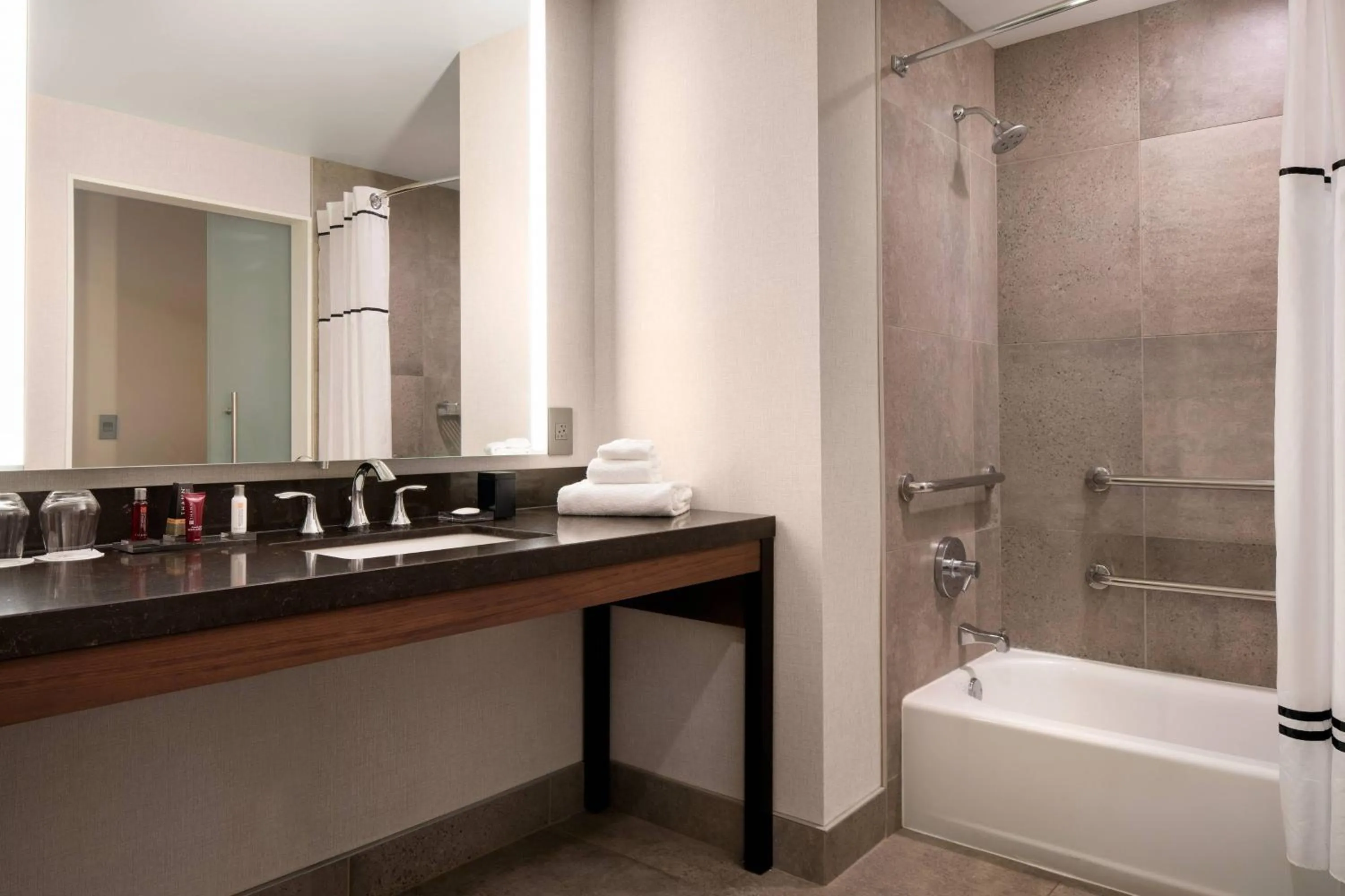 Bathroom in Santa Ynez Valley Marriott