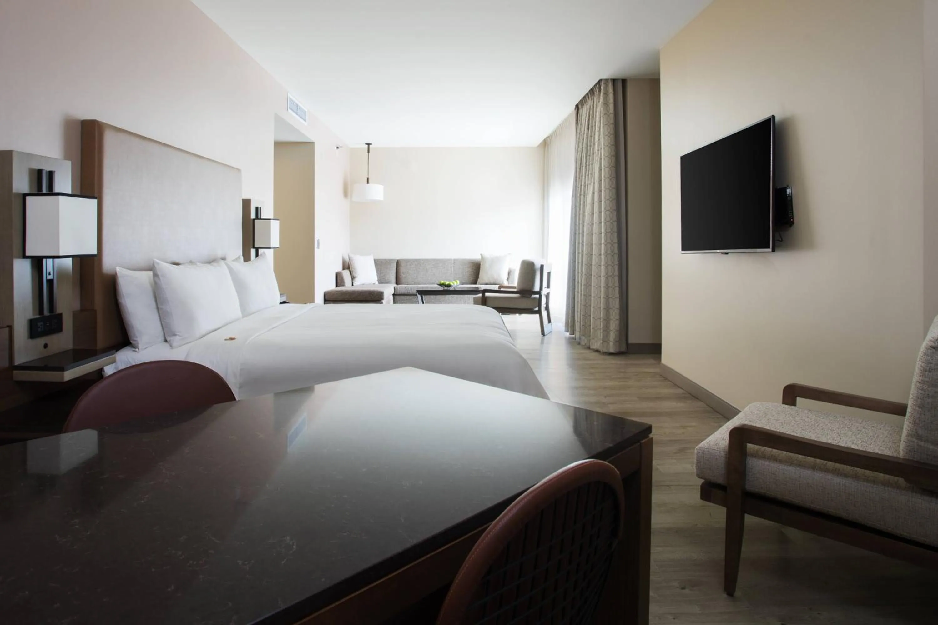 Bedroom, Bed in Santa Ynez Valley Marriott