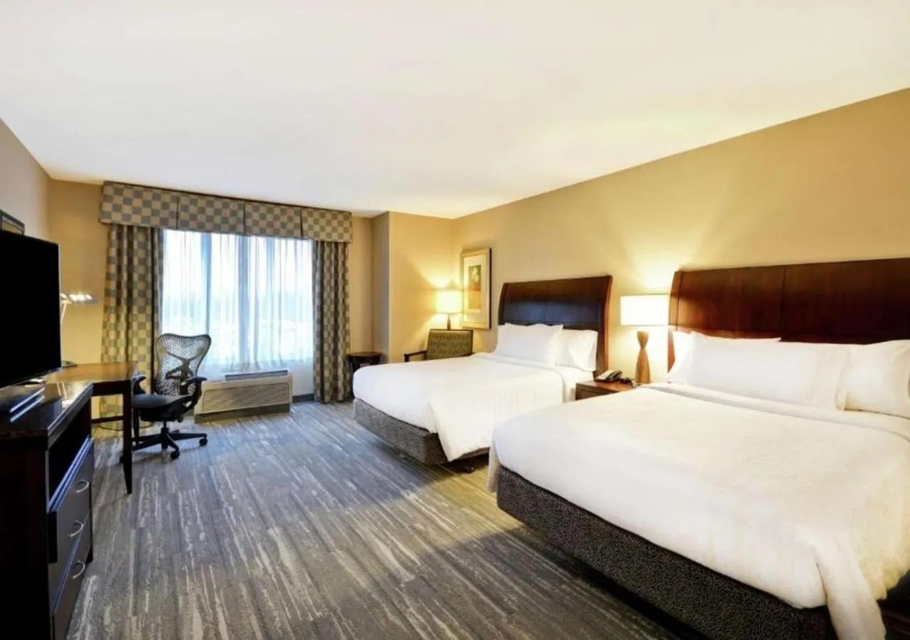 Bedroom, Bed in Hilton Garden Inn Ridgefield Park