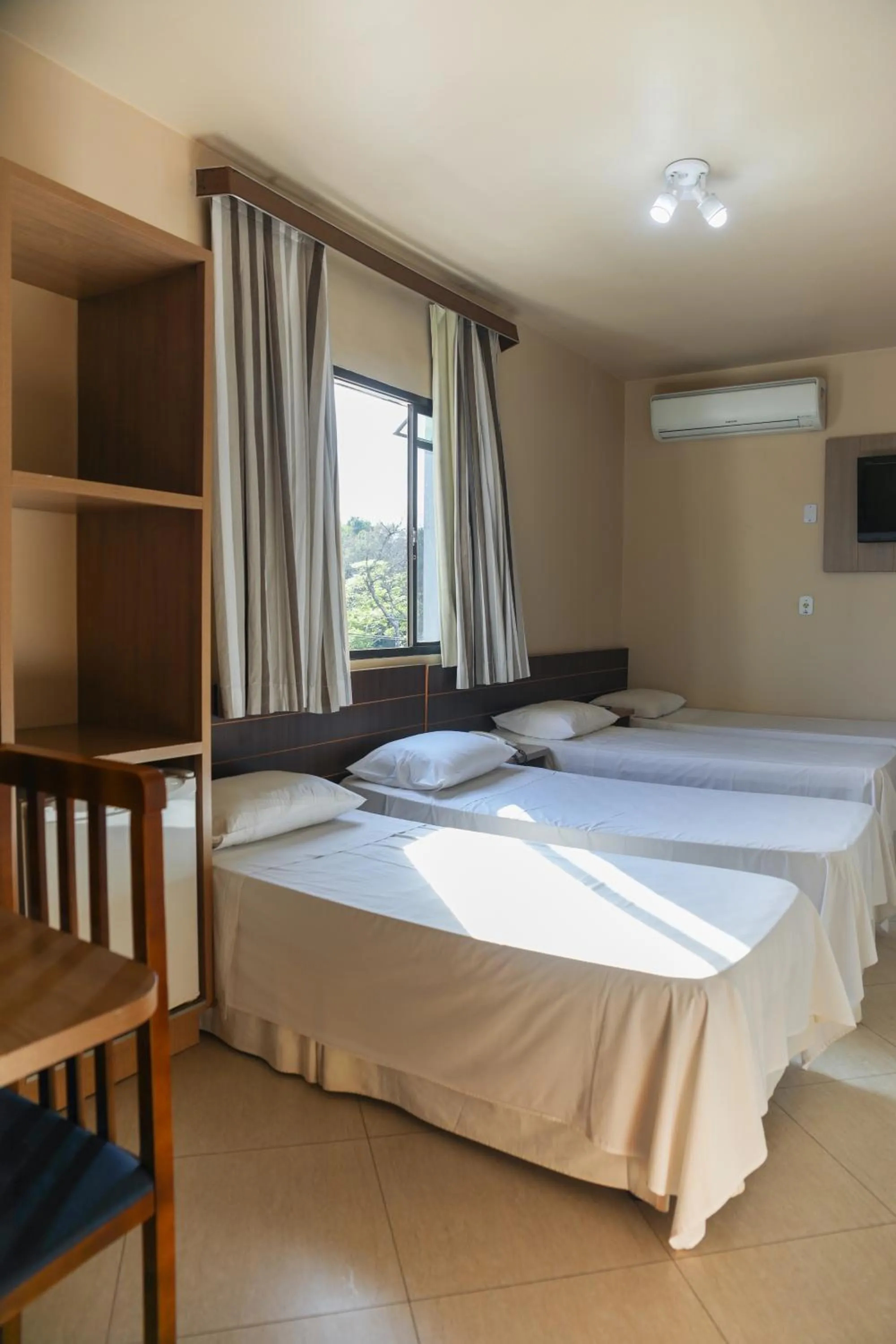 Bed in Hotel Villa Canoas