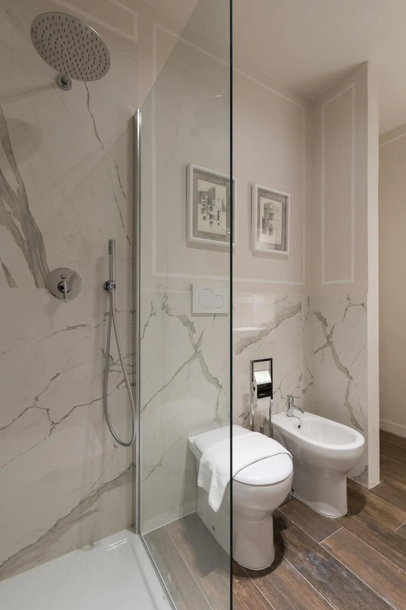 Bathroom in Novella Goldoni Suite-by Florence Concierge