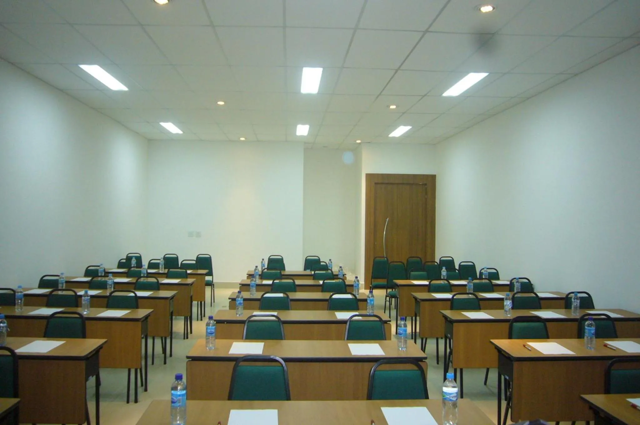 Business facilities in Pousada dos Reis