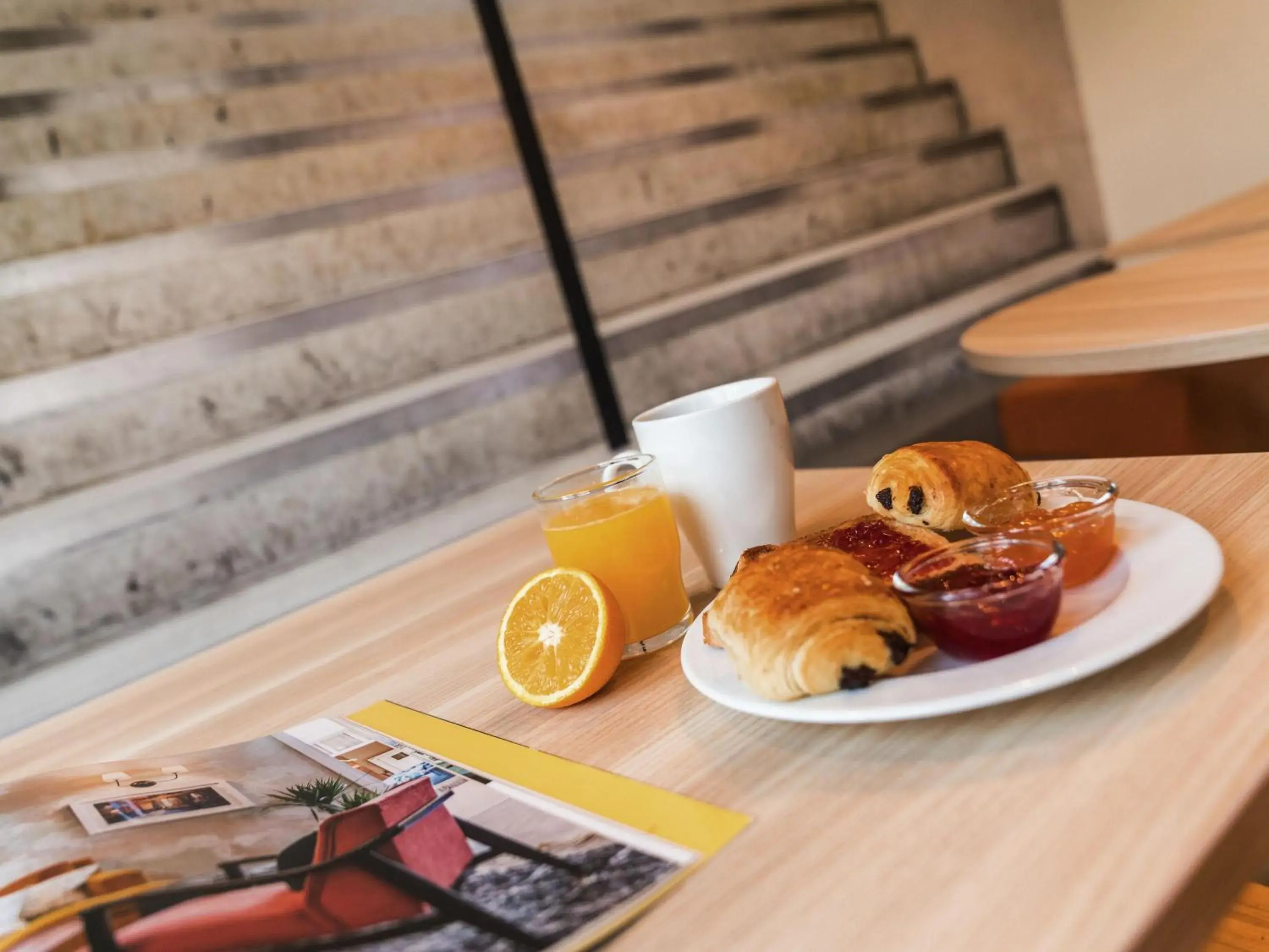 Breakfast in Ibis Styles Paris Place d'Italie - Butte Aux Cailles Breakfast in Ibis Styles Paris Place d'Italie - Butte Aux Cailles