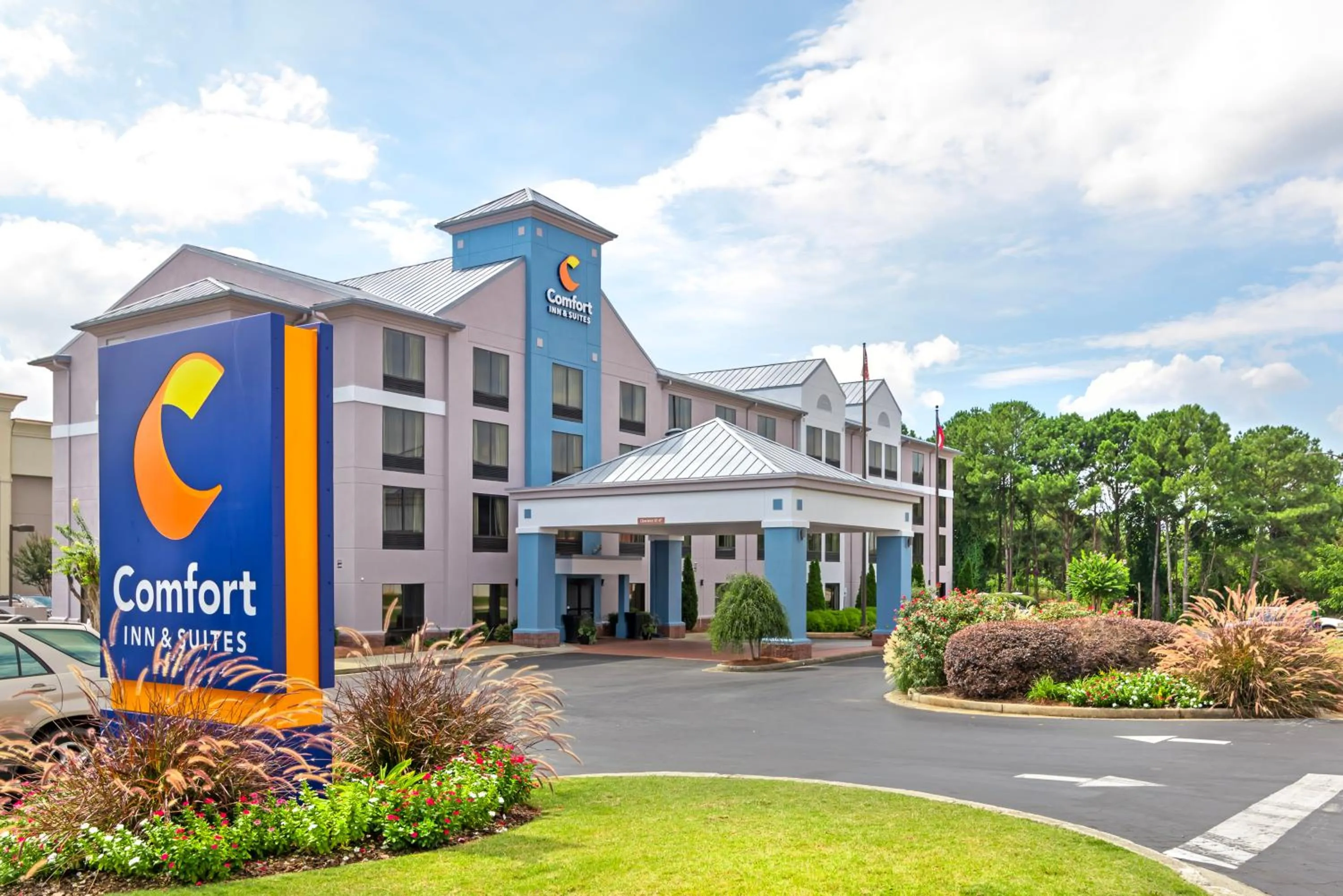 Property building in Comfort Inn & Suites Carrollton